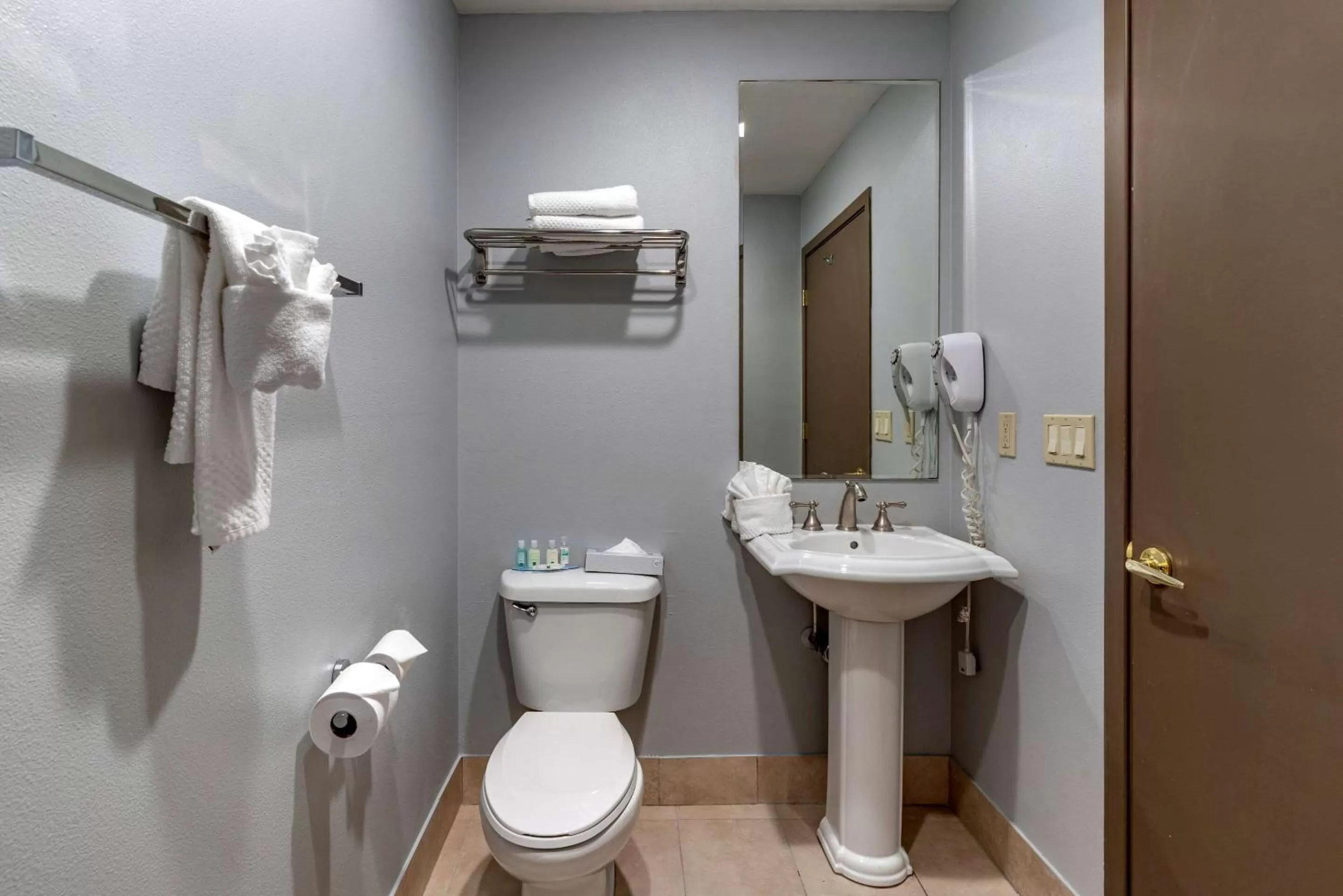 King Room - Non-Smoking in Quality Inn