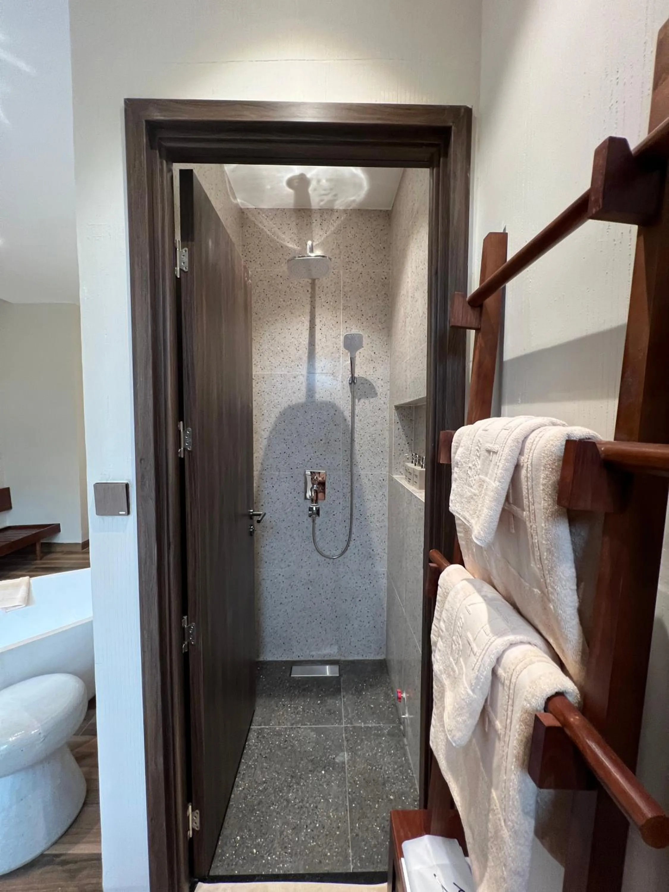 Superior King Room in Zen Valley Dalat