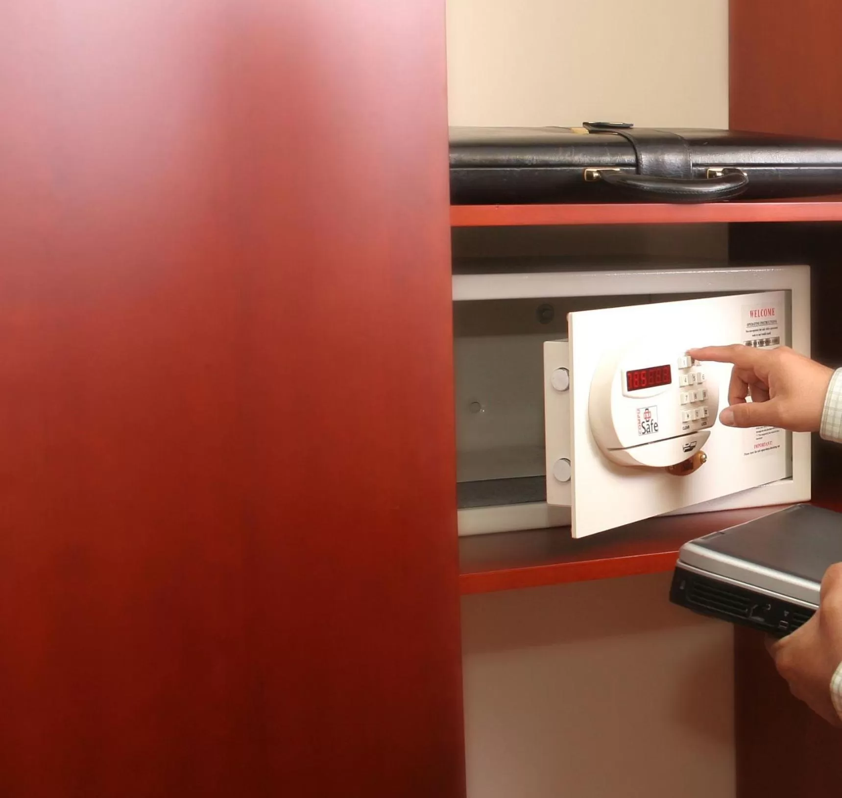 Junior Suite - single occupancy in Hotel Cuellars