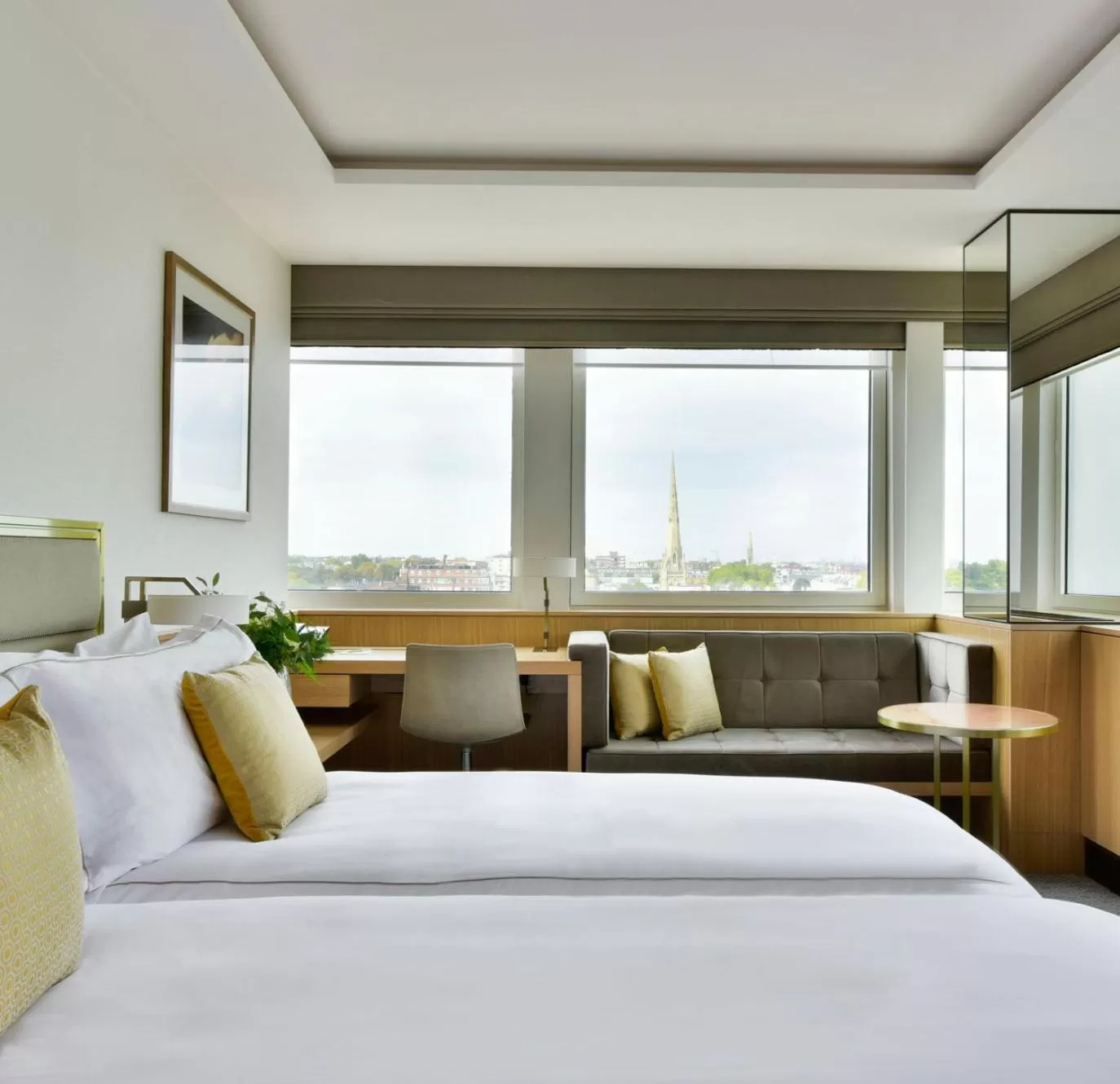 Superior Deluxe Twin Room in Royal Lancaster London