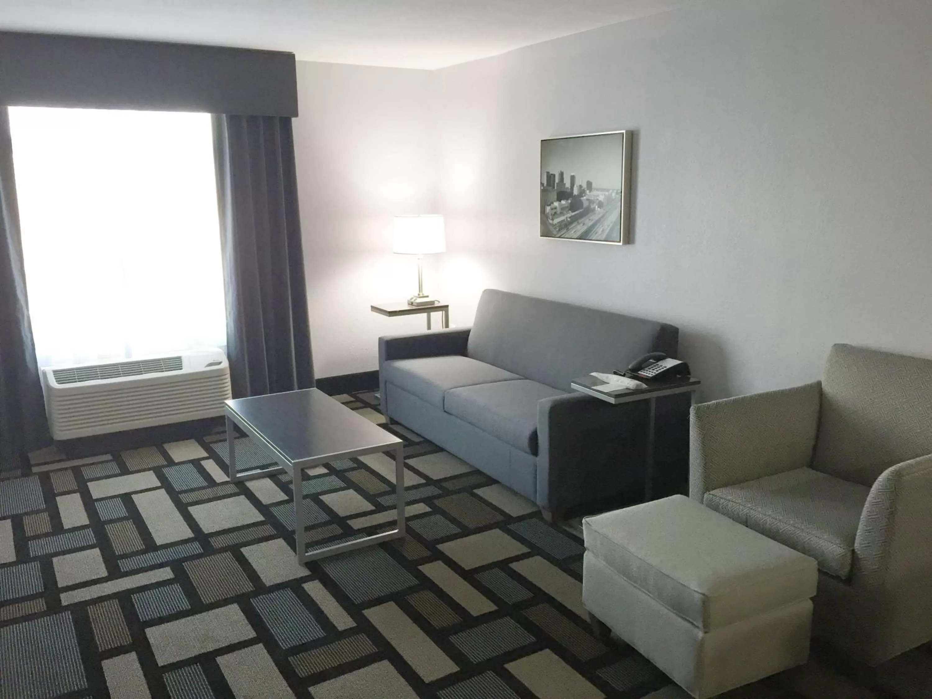 King Suite with Kitchenette - Non-smoking in Best Western Plus Birmingham Inn & Suites