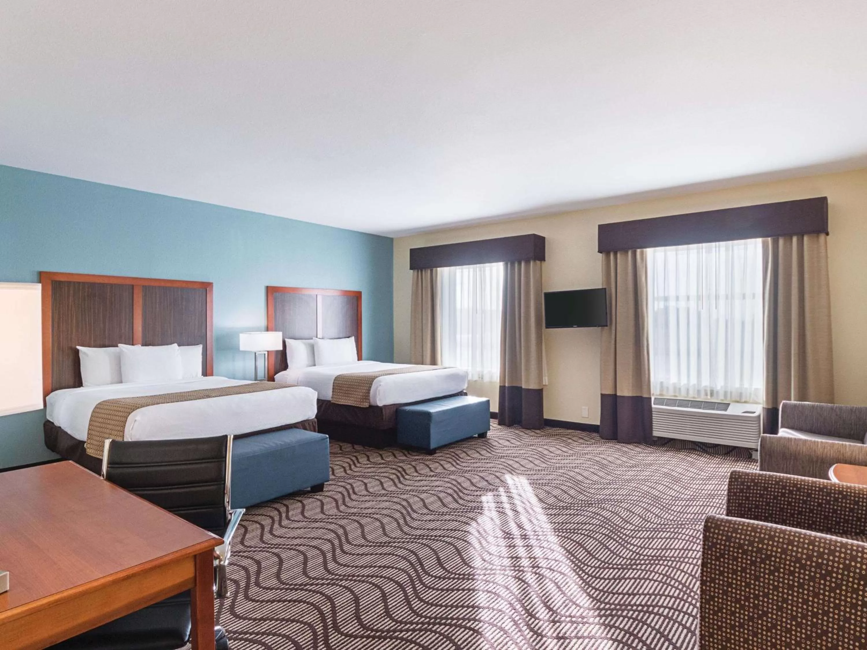 Deluxe Queen Room with Two Queen Beds and Roll-In Shower - Mobility/Hearing Accessible - Non-Smoking in La Quinta by Wyndham Mathis