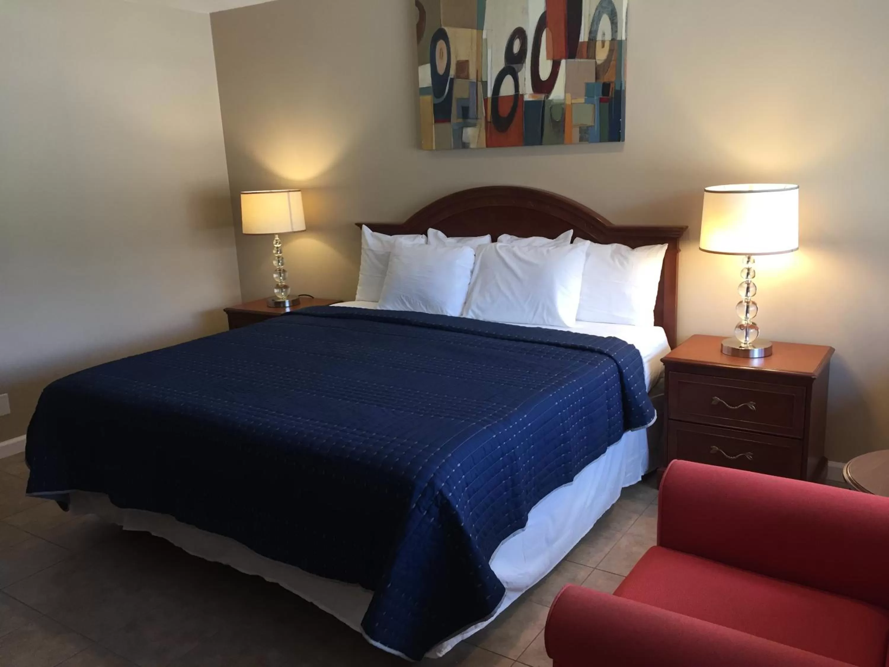 Superior King Room in Holiday Lodge