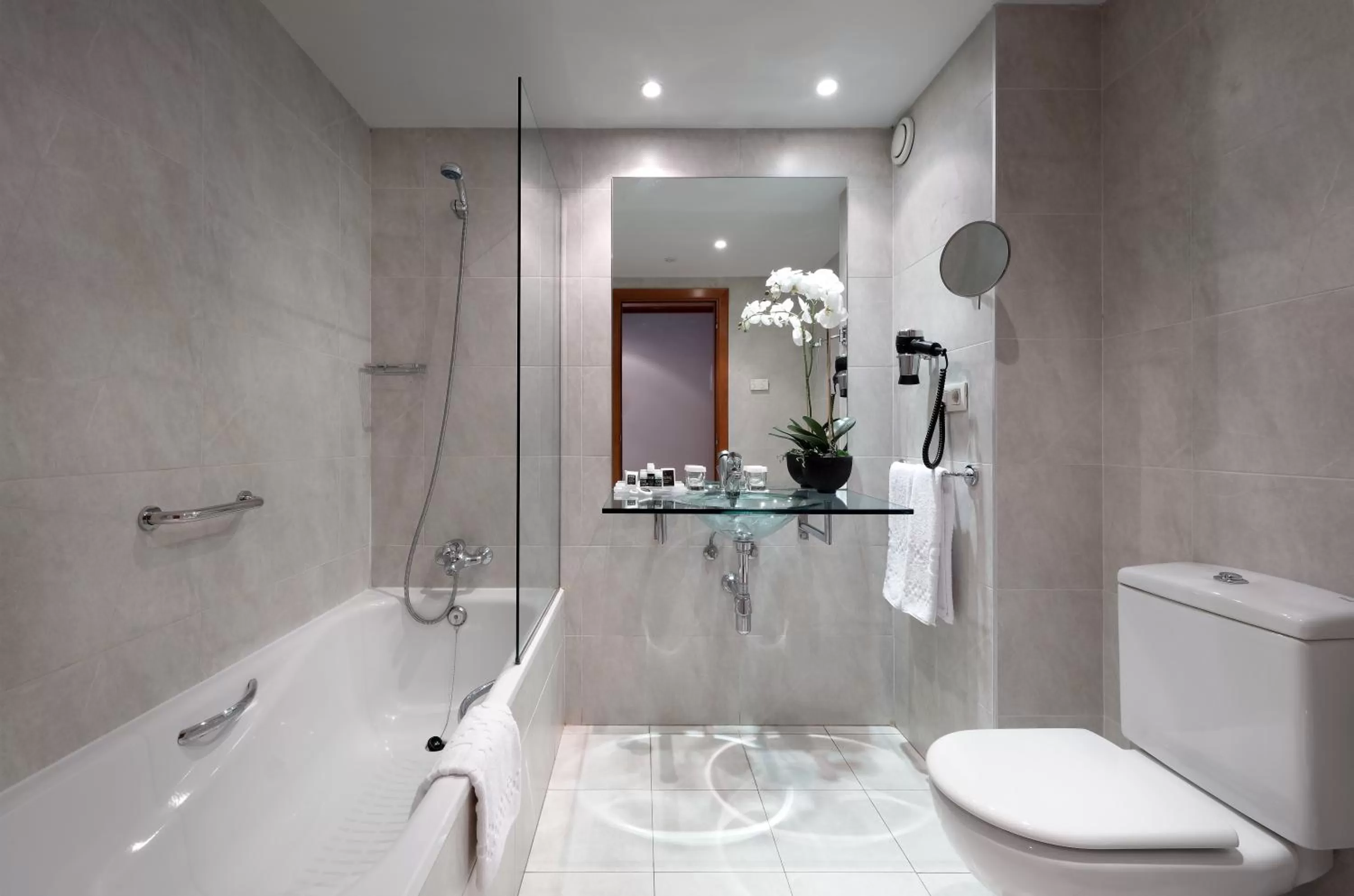 Double or Twin Room in Exe Zaragoza WTC