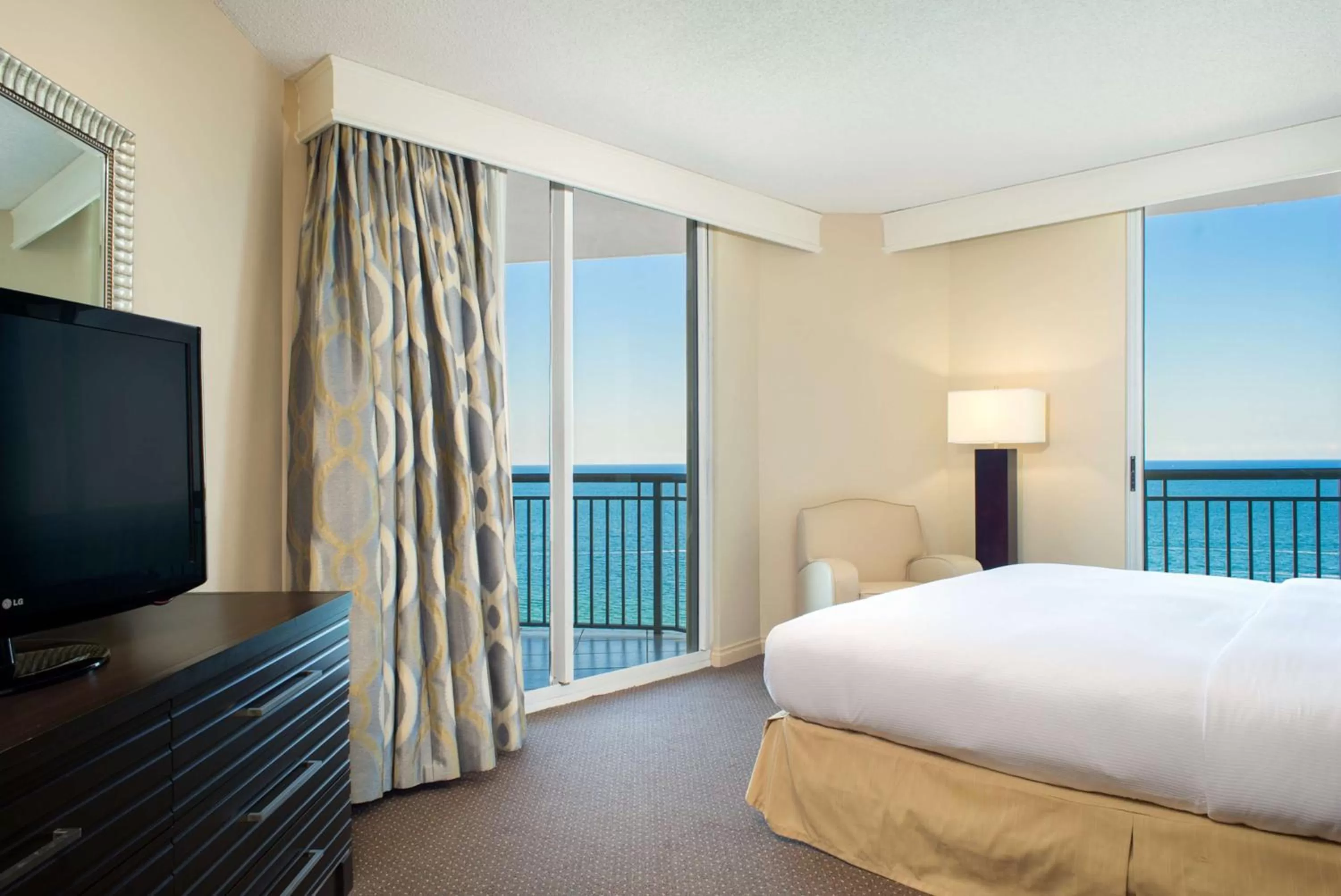 Three-Bedroom Suite with Ocean View - Non-Smoking in DoubleTree by Hilton Ocean Point Resort - North Miami Beach