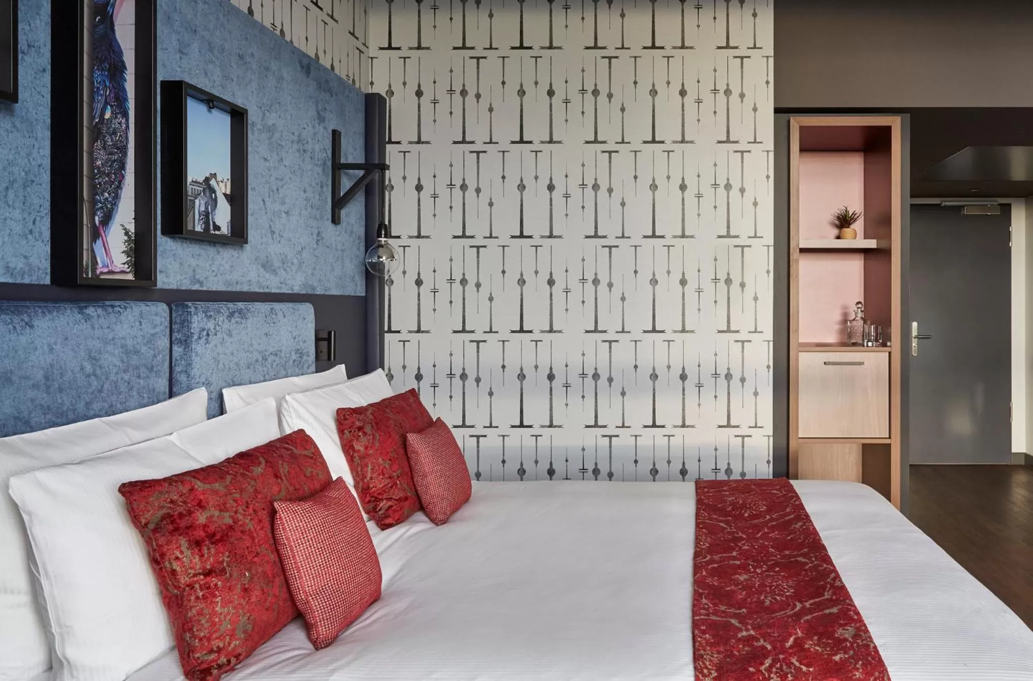 Standard Room in Hotel Indigo Berlin - East Side Gallery