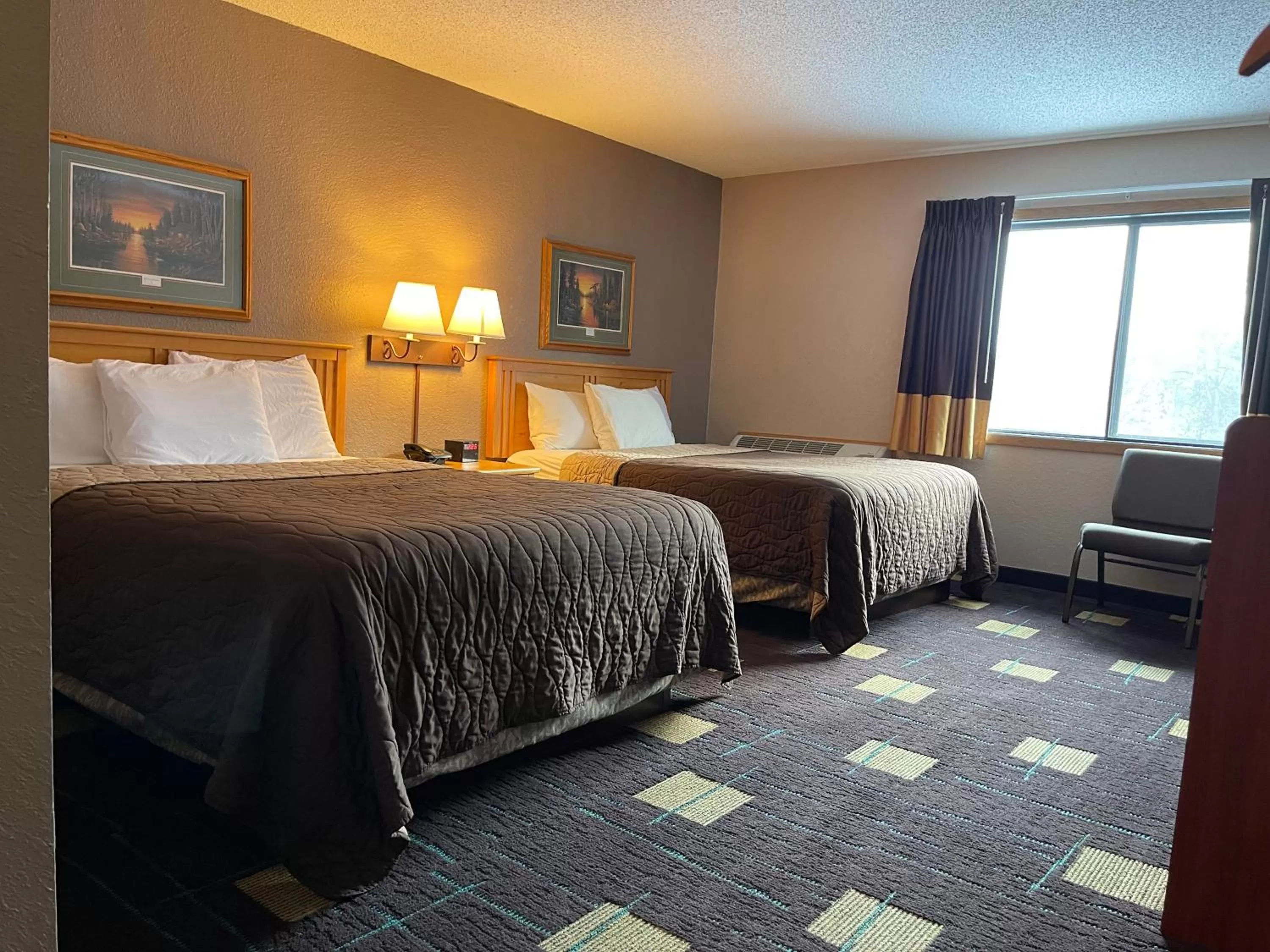 Double Room - single occupancy - Disability Access in Walker Hotel