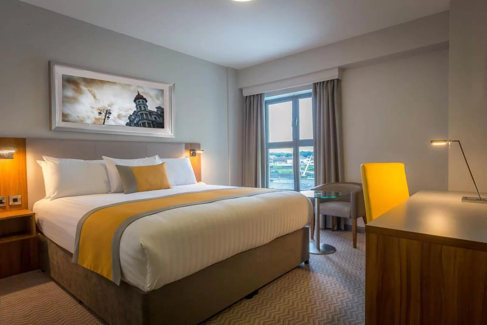 King Room in Maldron Hotel & Leisure Centre Limerick