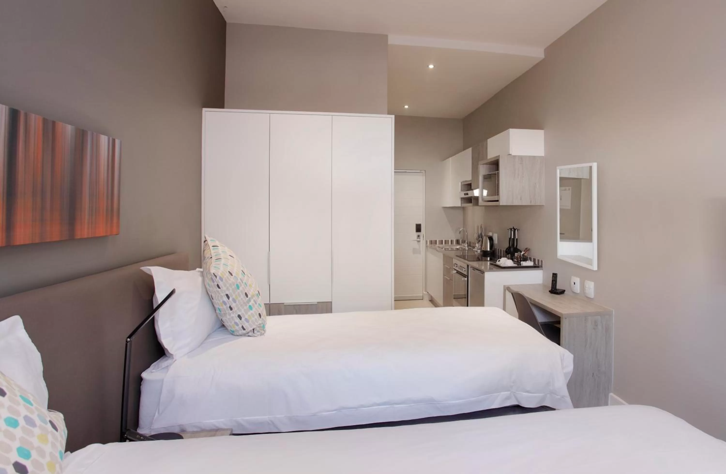 Two-Bedroom Apartment in The Capital on Bath