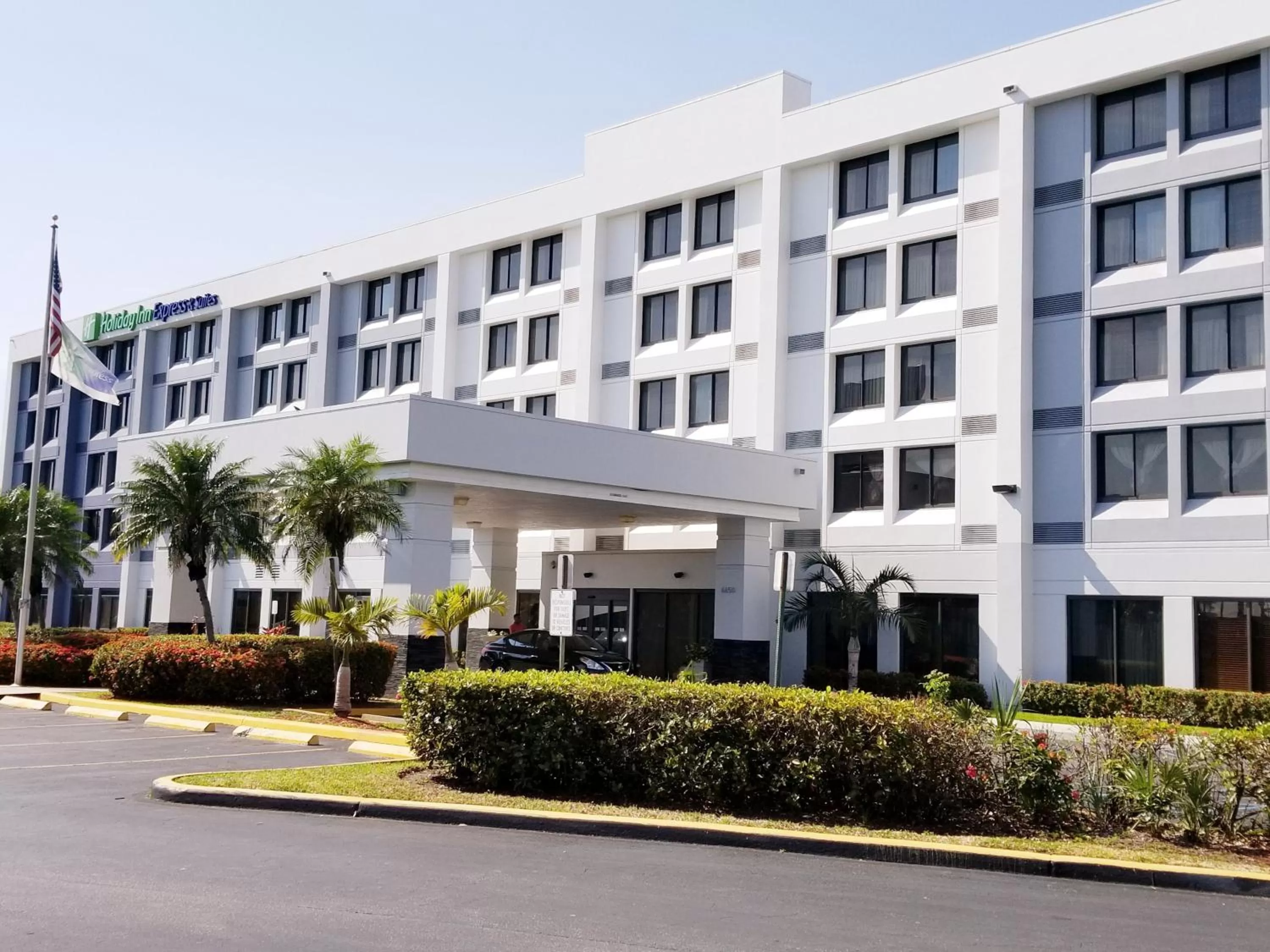Holiday Inn Express Hotel & Suites Miami - Hialeah by IHG