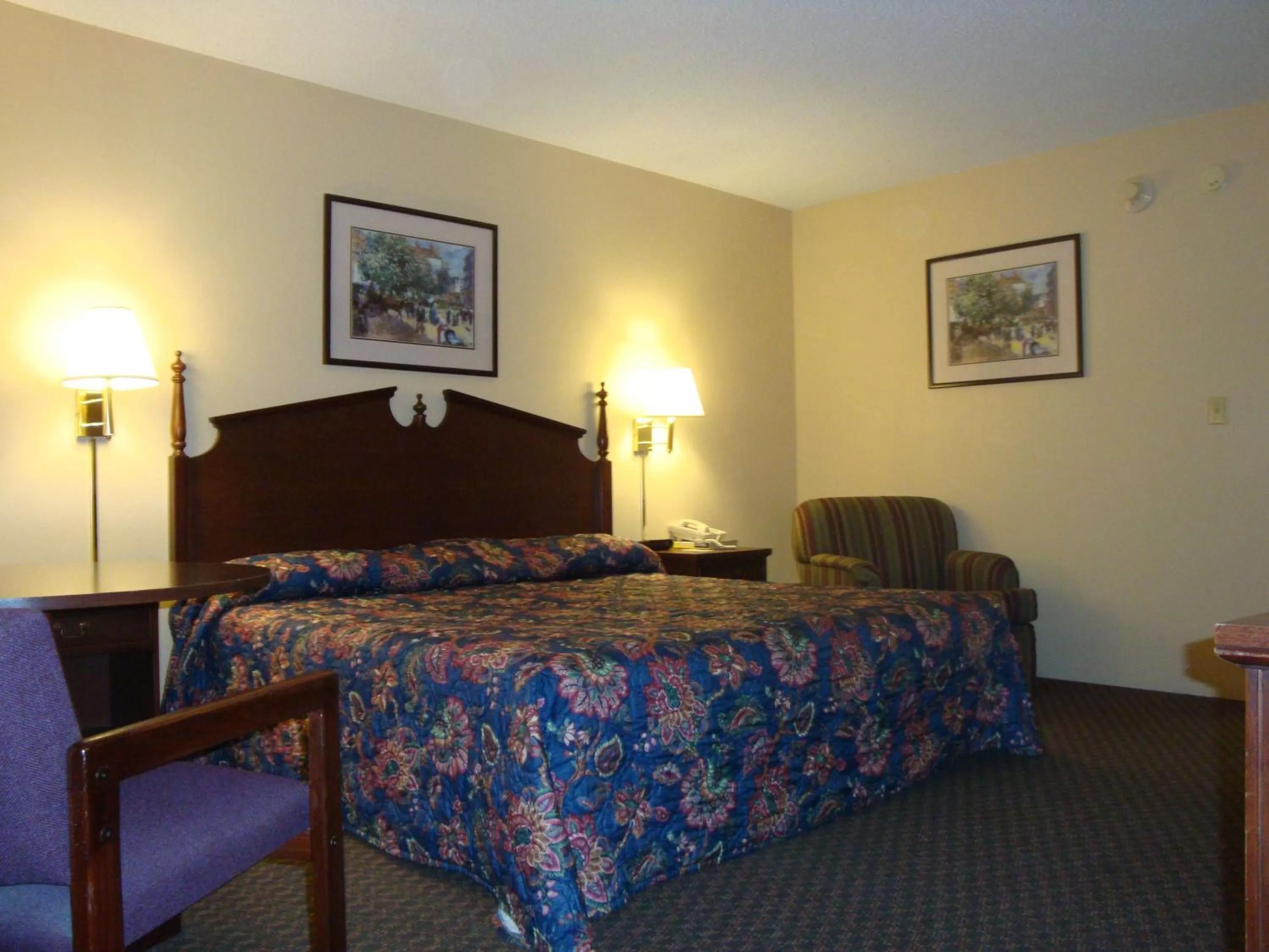King Room in Wilmington Inn