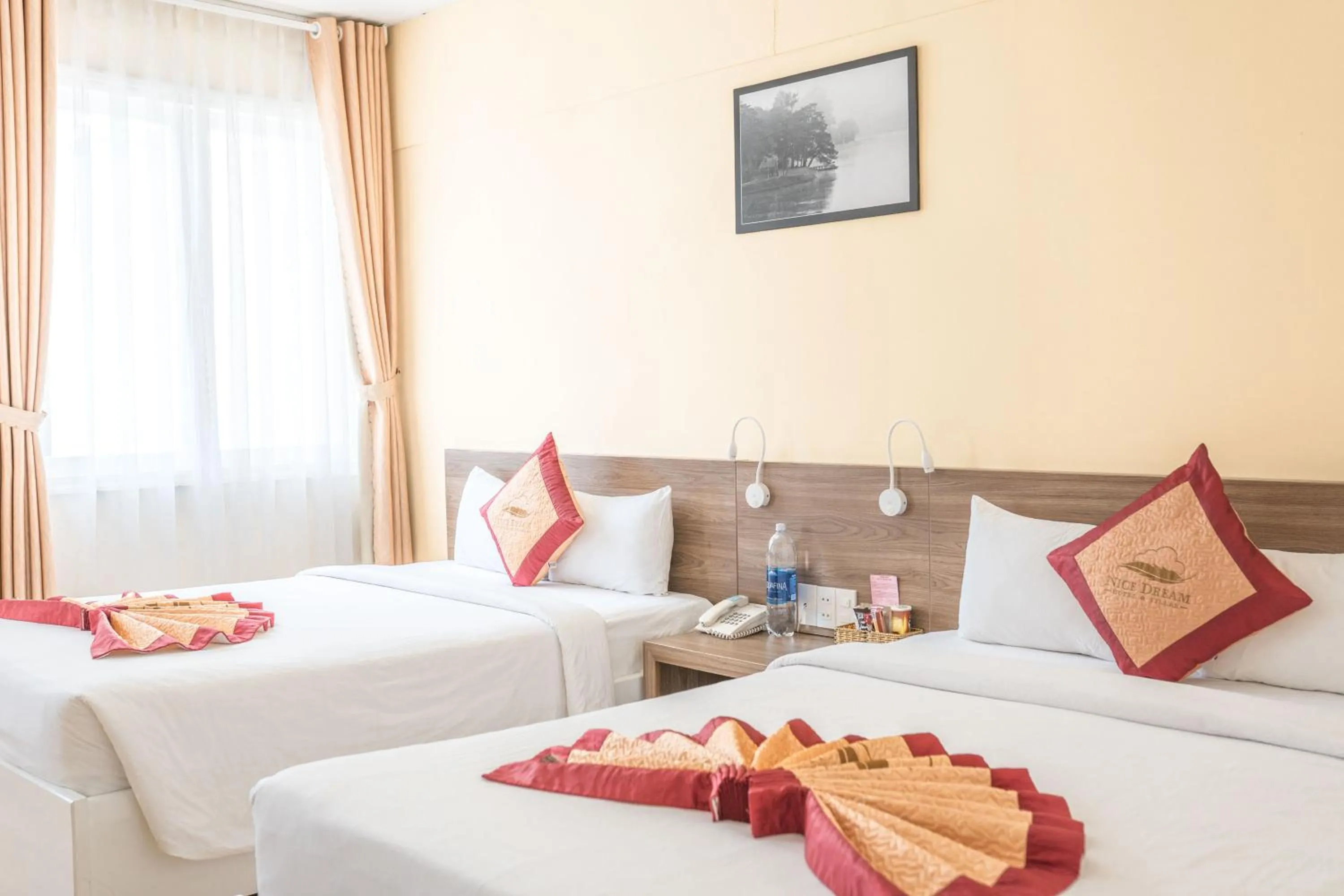 Deluxe Twin Room in Nice Dream Hotel