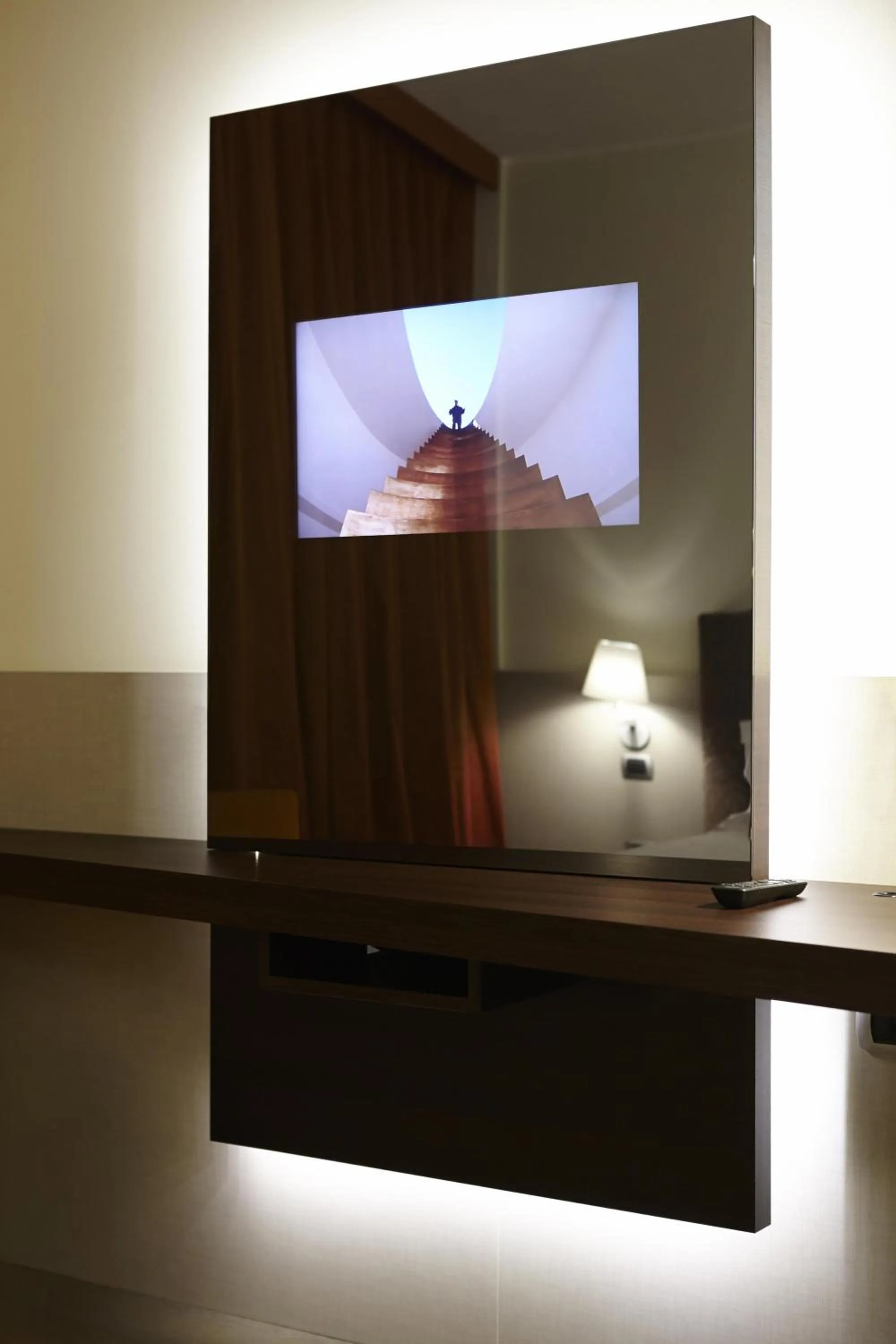 Queen Room - Disability Access in RMH MODENA DES ARTS