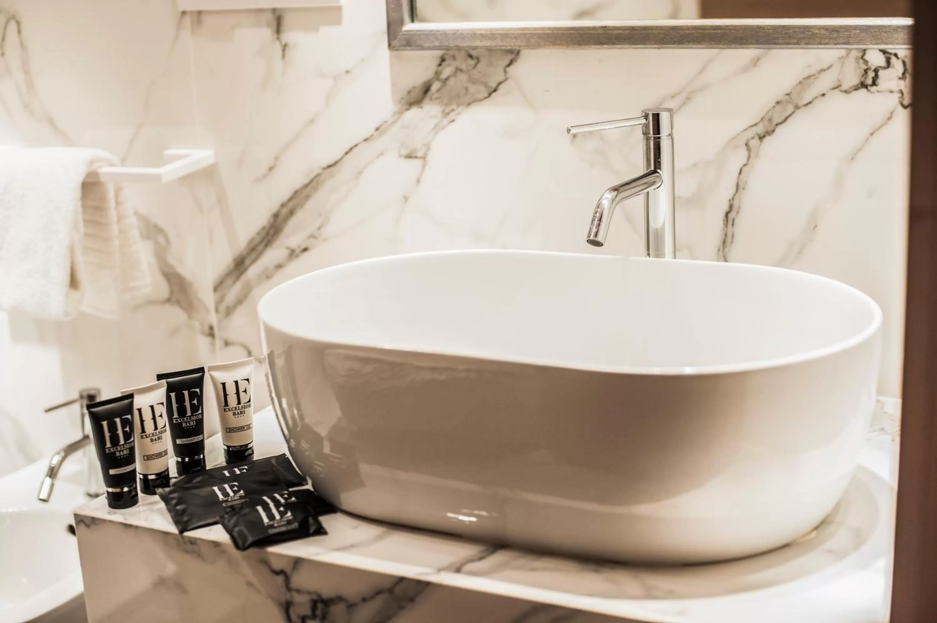 Deluxe Junior Suite - single occupancy in Hotel Excelsior Bari