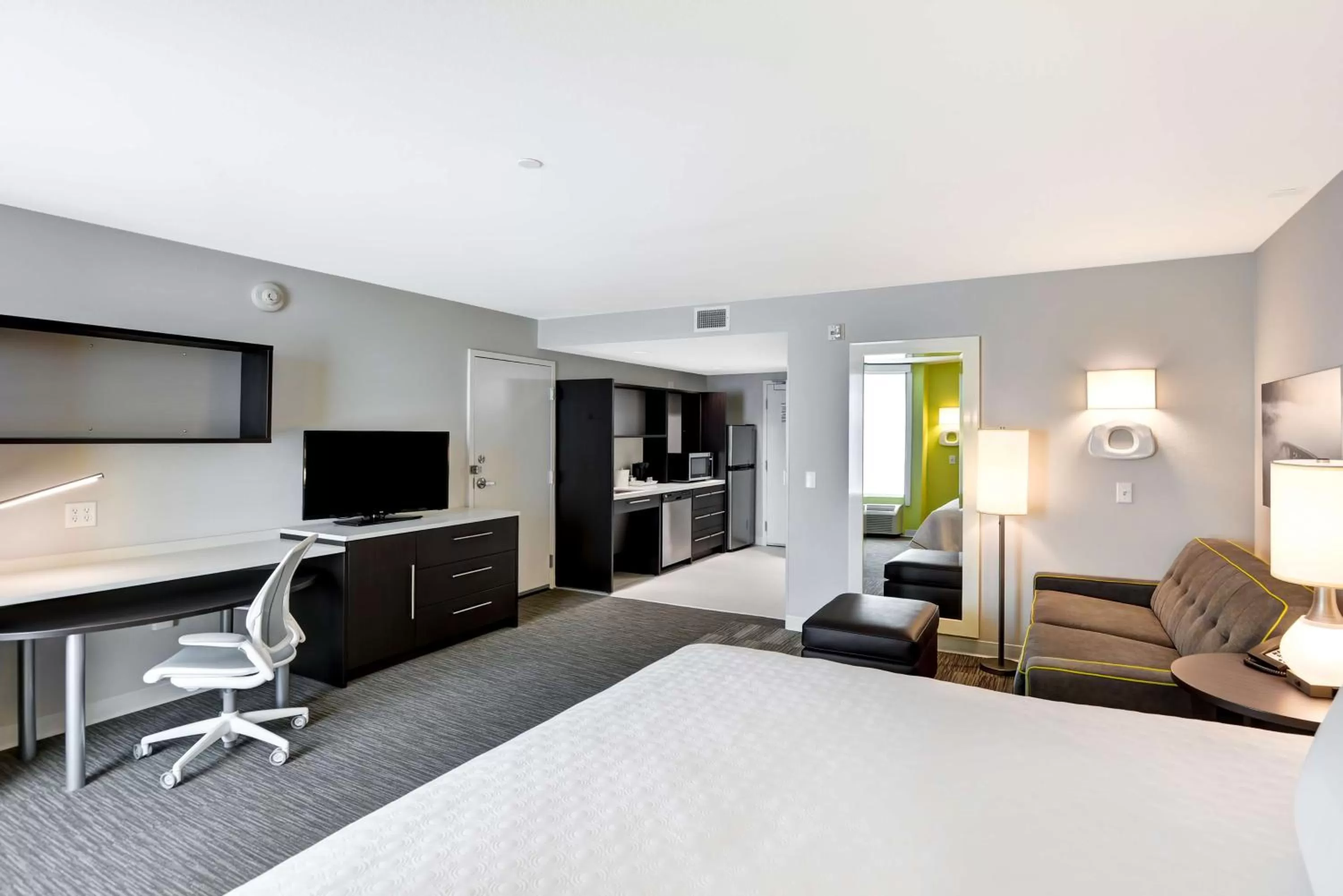 King Studio Suite - Mobility Access/Non-Smoking in Home2 Suites Azusa