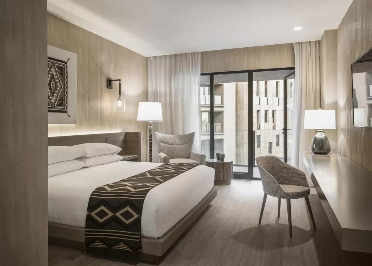 King Room with Balcony in Hotel Chaco