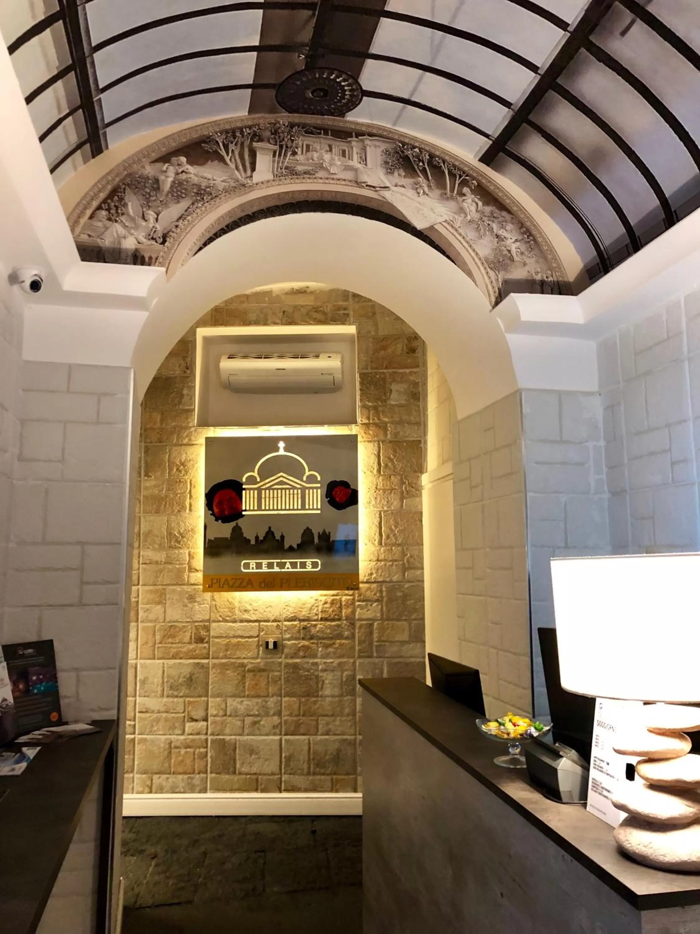 Relais Piazza Del Plebiscito B&B