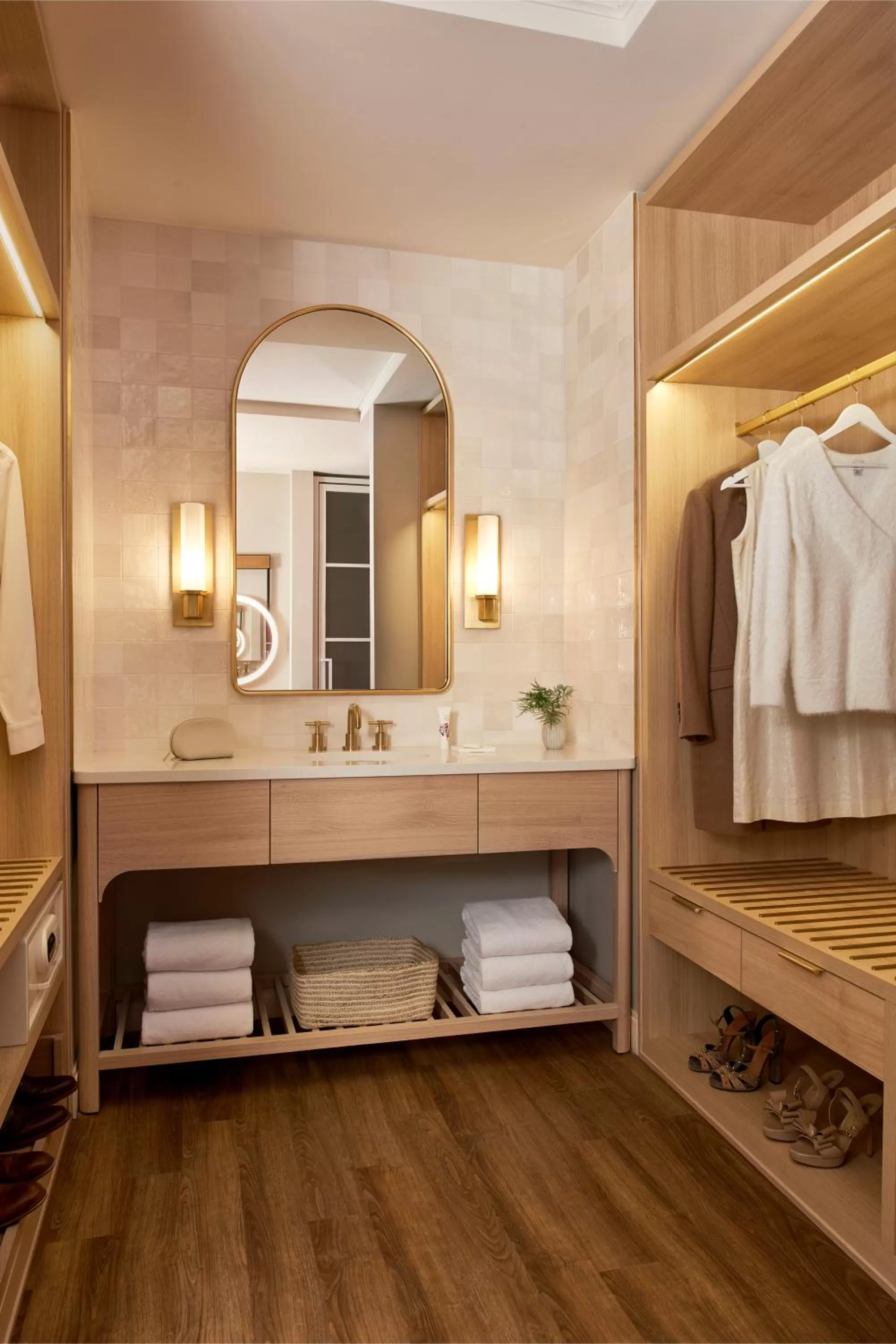 Grand King Room - Disability Access in Virgin Hotels Dallas