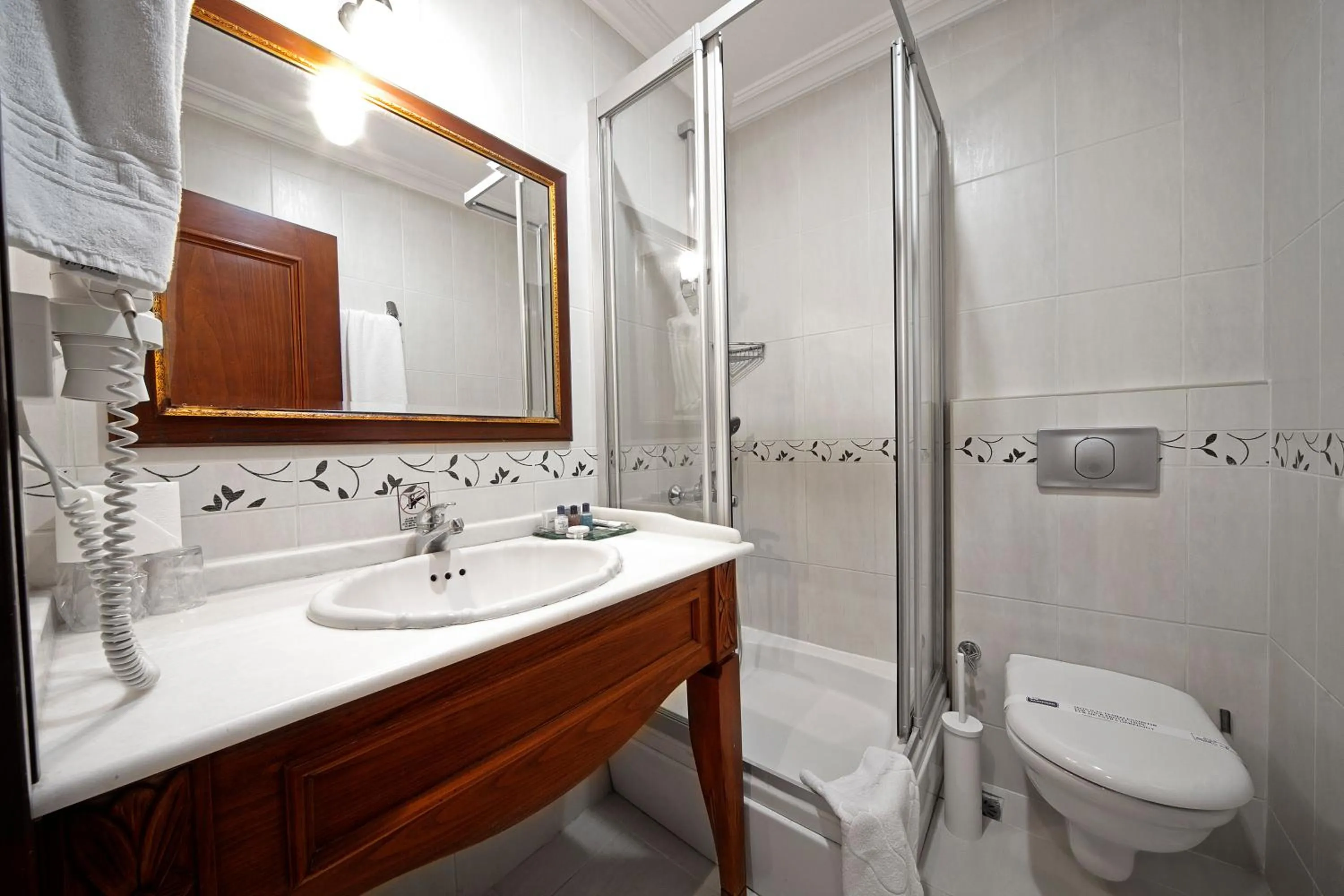 Standard Double or Twin Room in Azade Hotel Istanbul