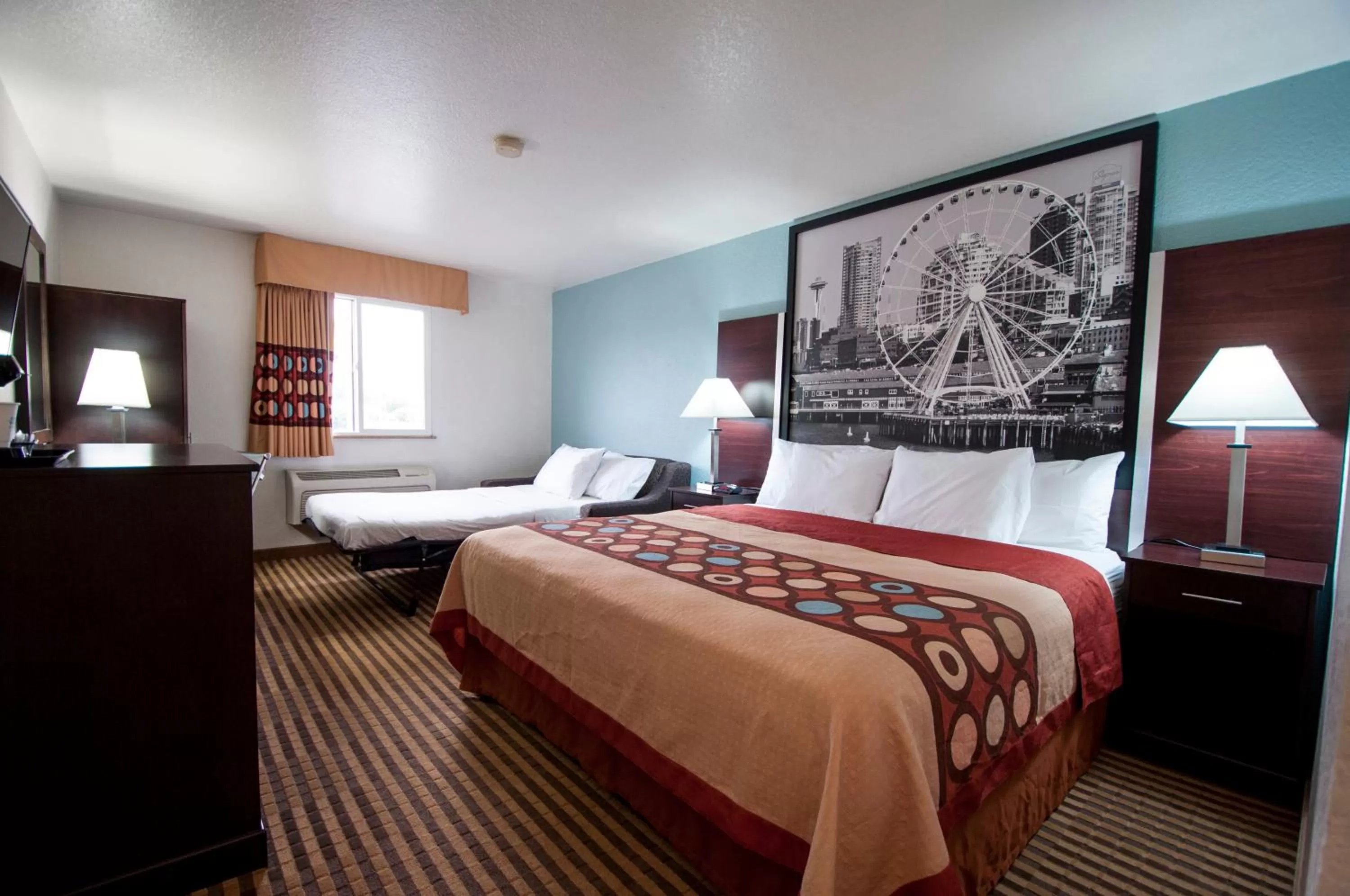 King Suite with Sofa Bed - Non Smoking in Quality Inn Wenatchee-Leavenworth