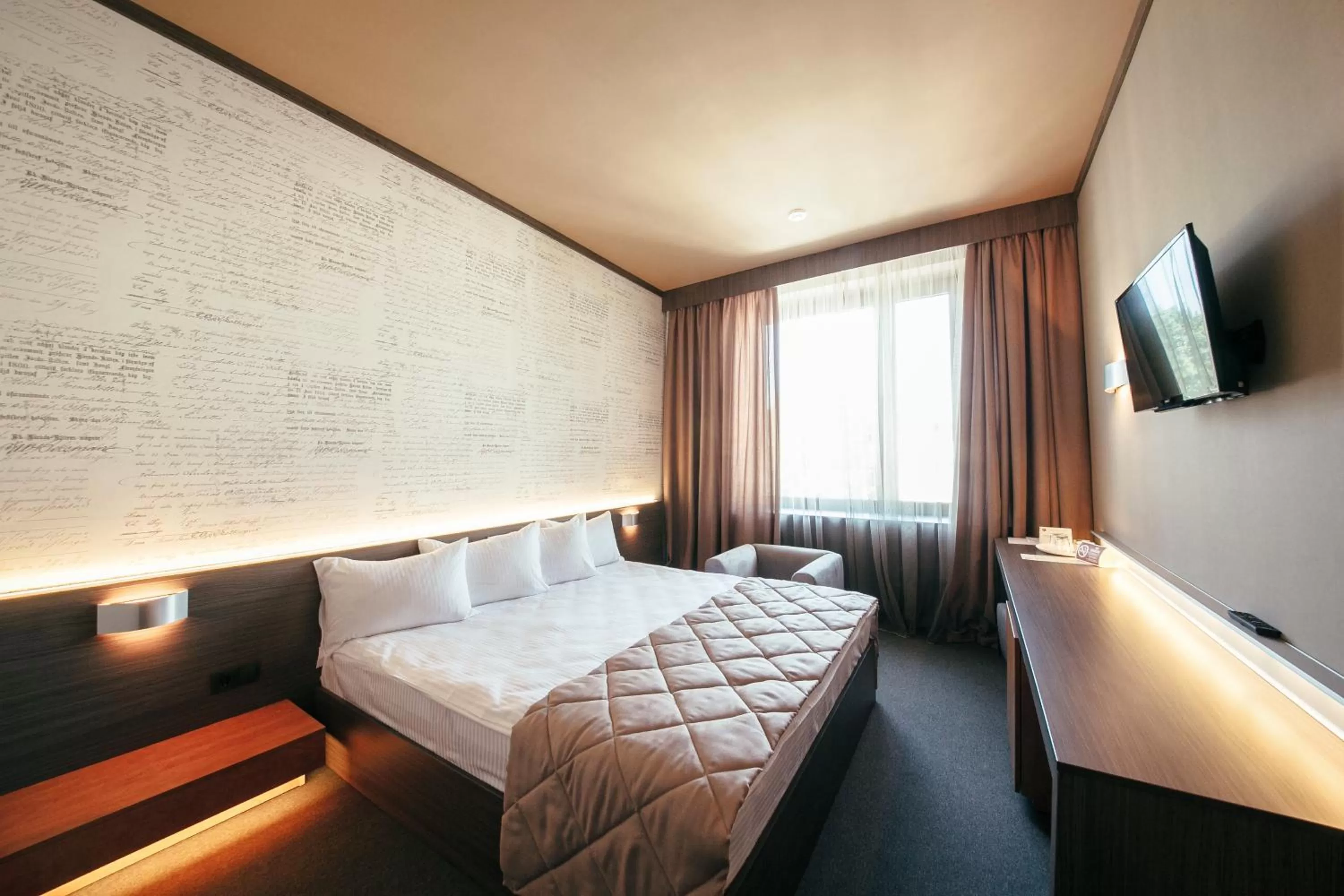 Superior Double Room in Jolly Alon Hotel