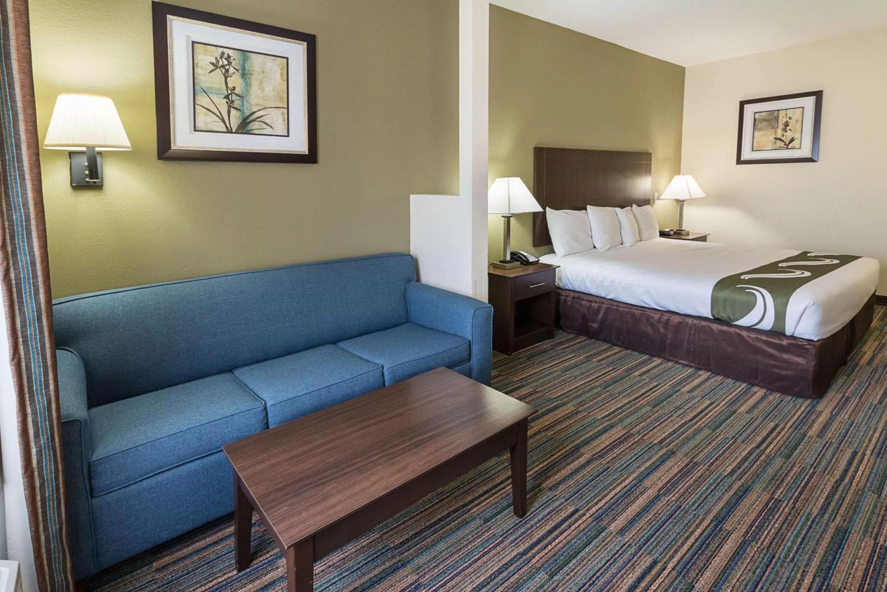 King Suite - Disability Access/Non-Smoking in Quality Suites Temple I-35