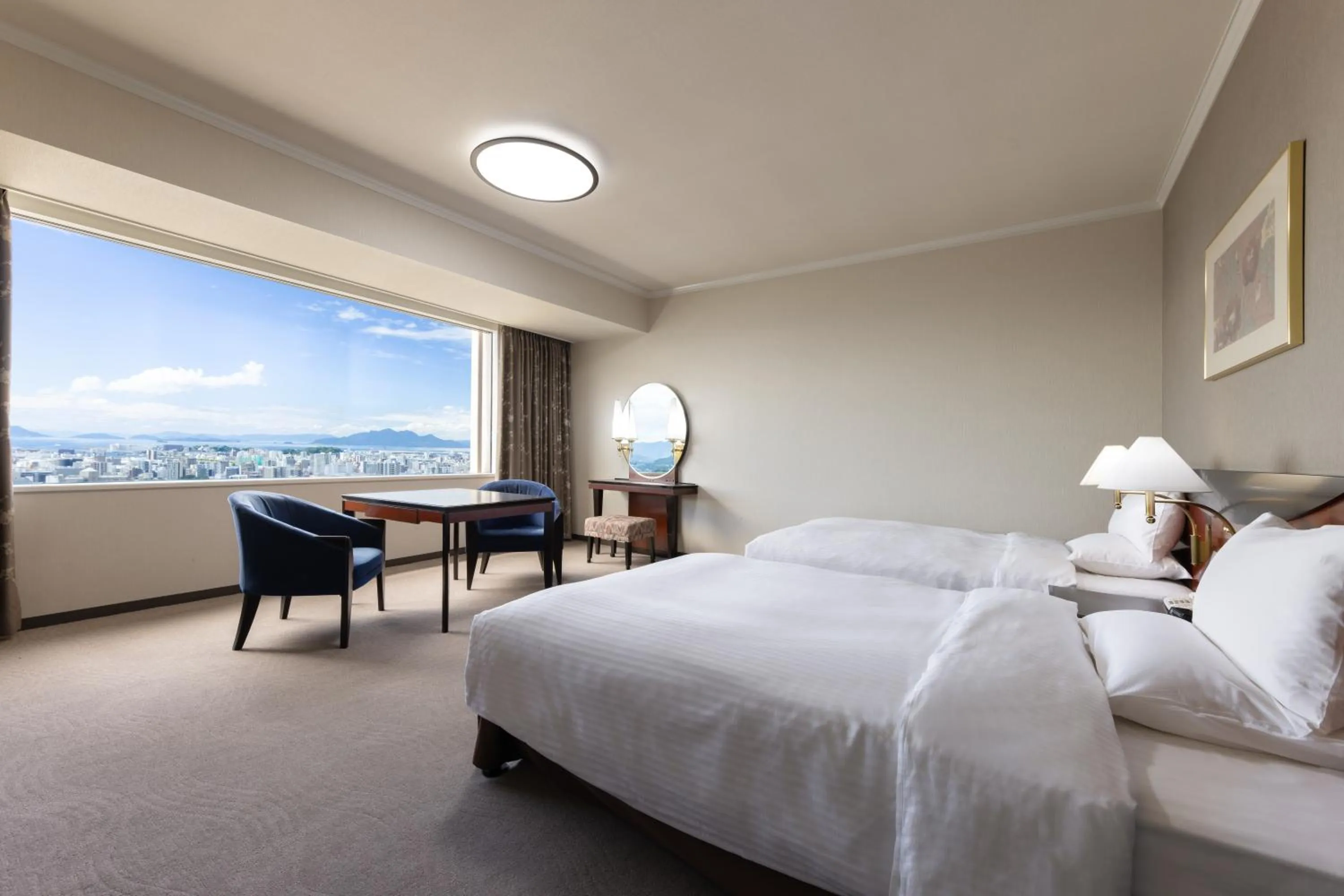 Standard Twin Room with 2 Extra Beds 38㎡ - Non-Smoking in Rihga Royal Hotel Hiroshima