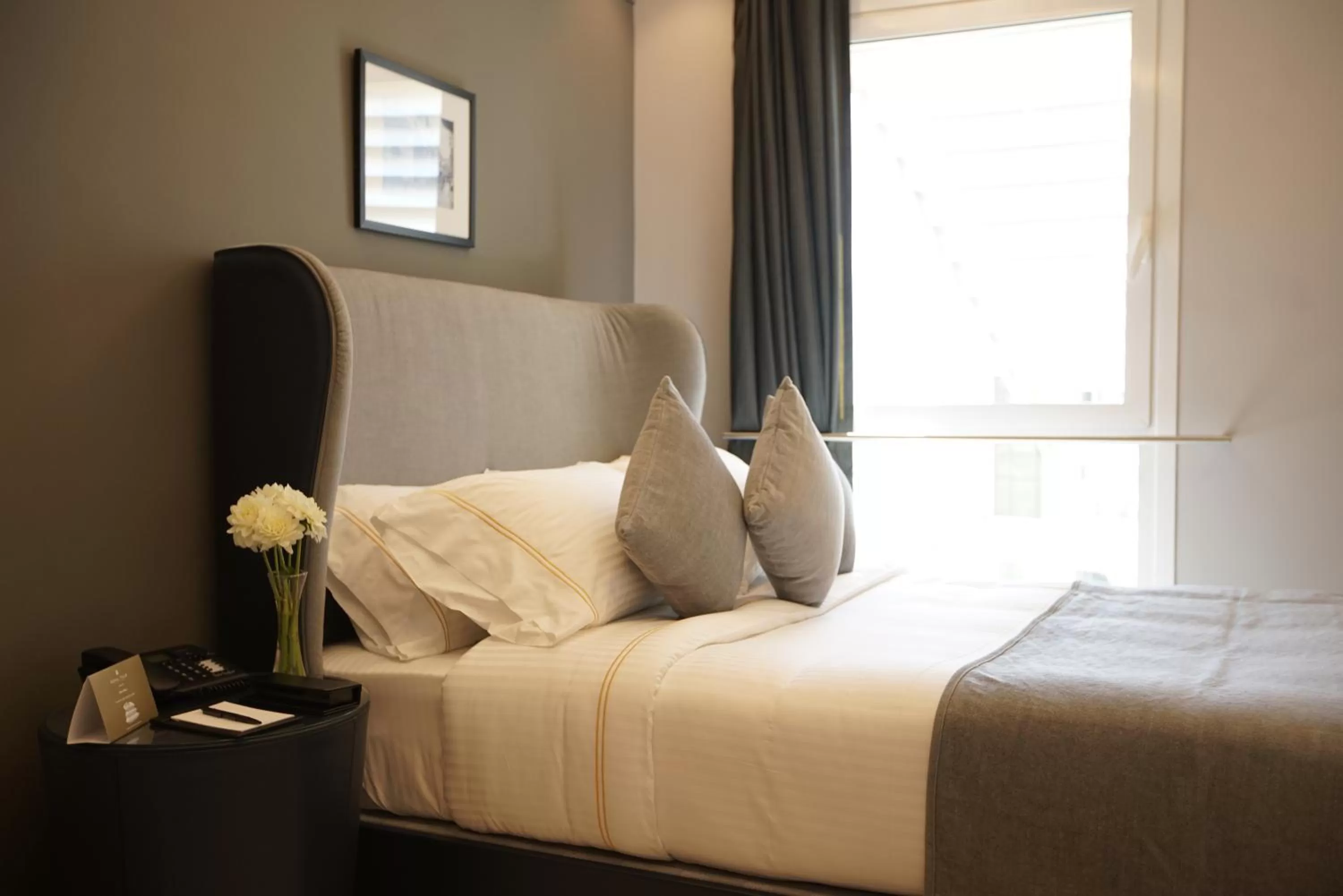 Standard Queen Room in Royal Tulip Achrafieh