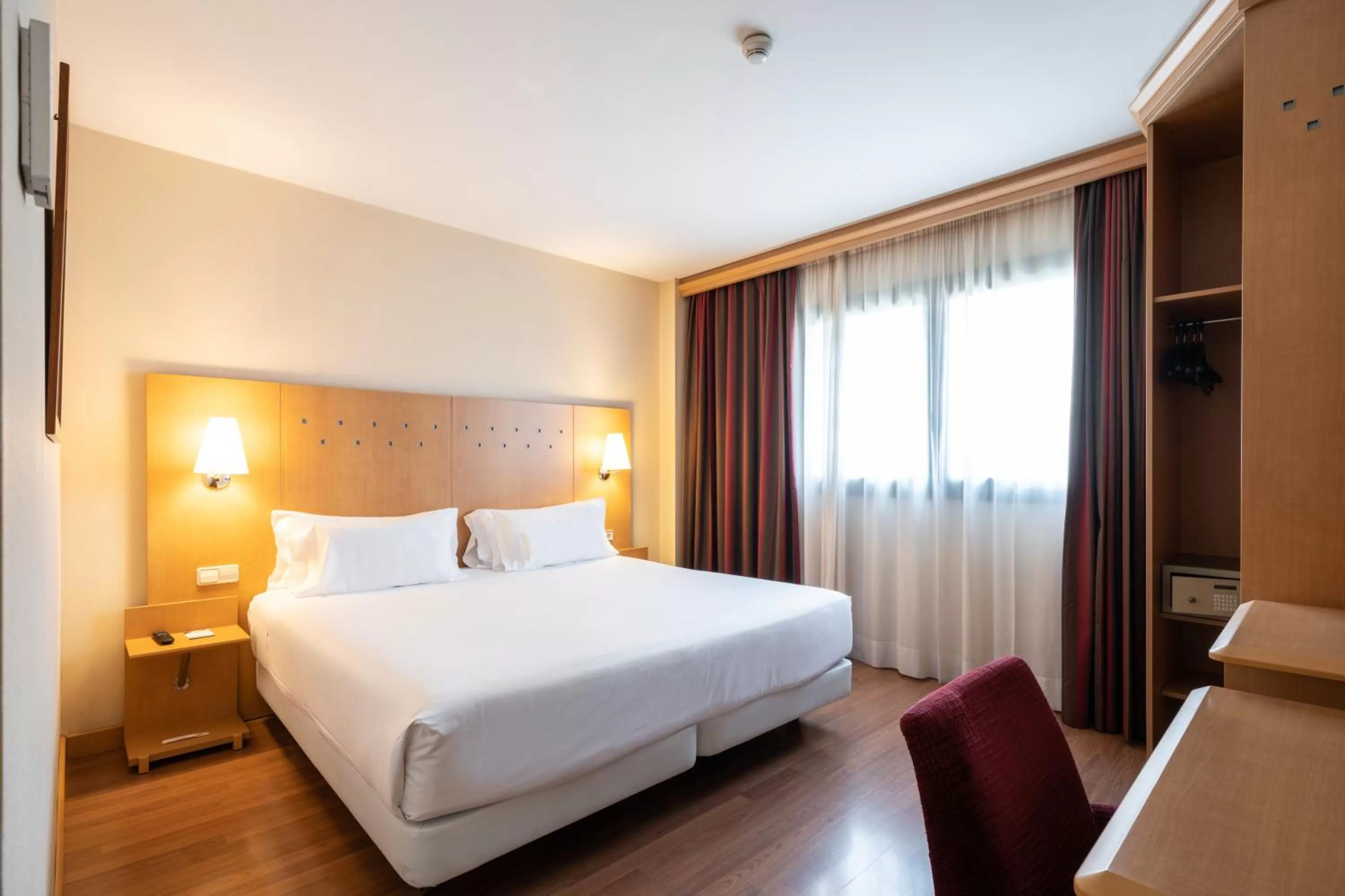 Standard Double or Twin Room in Catalonia La Maquinista