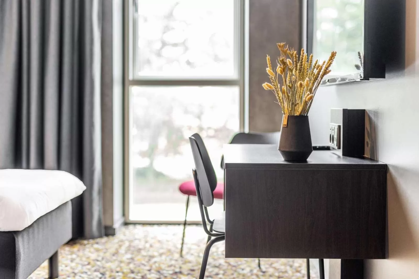 Studio - single occupancy in Peak 12 Hotel