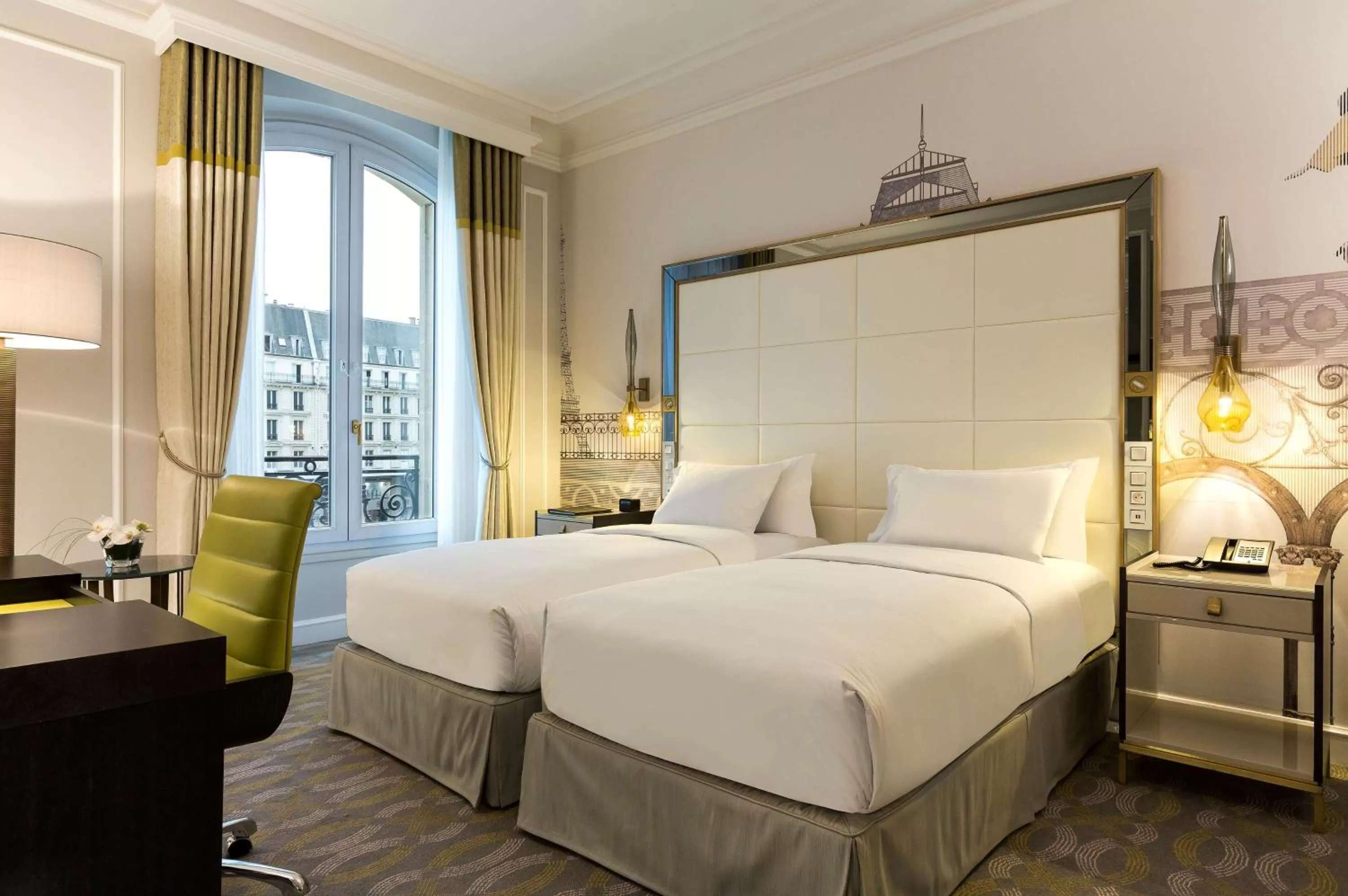 Deluxe Twin Room in Hilton Paris Opera