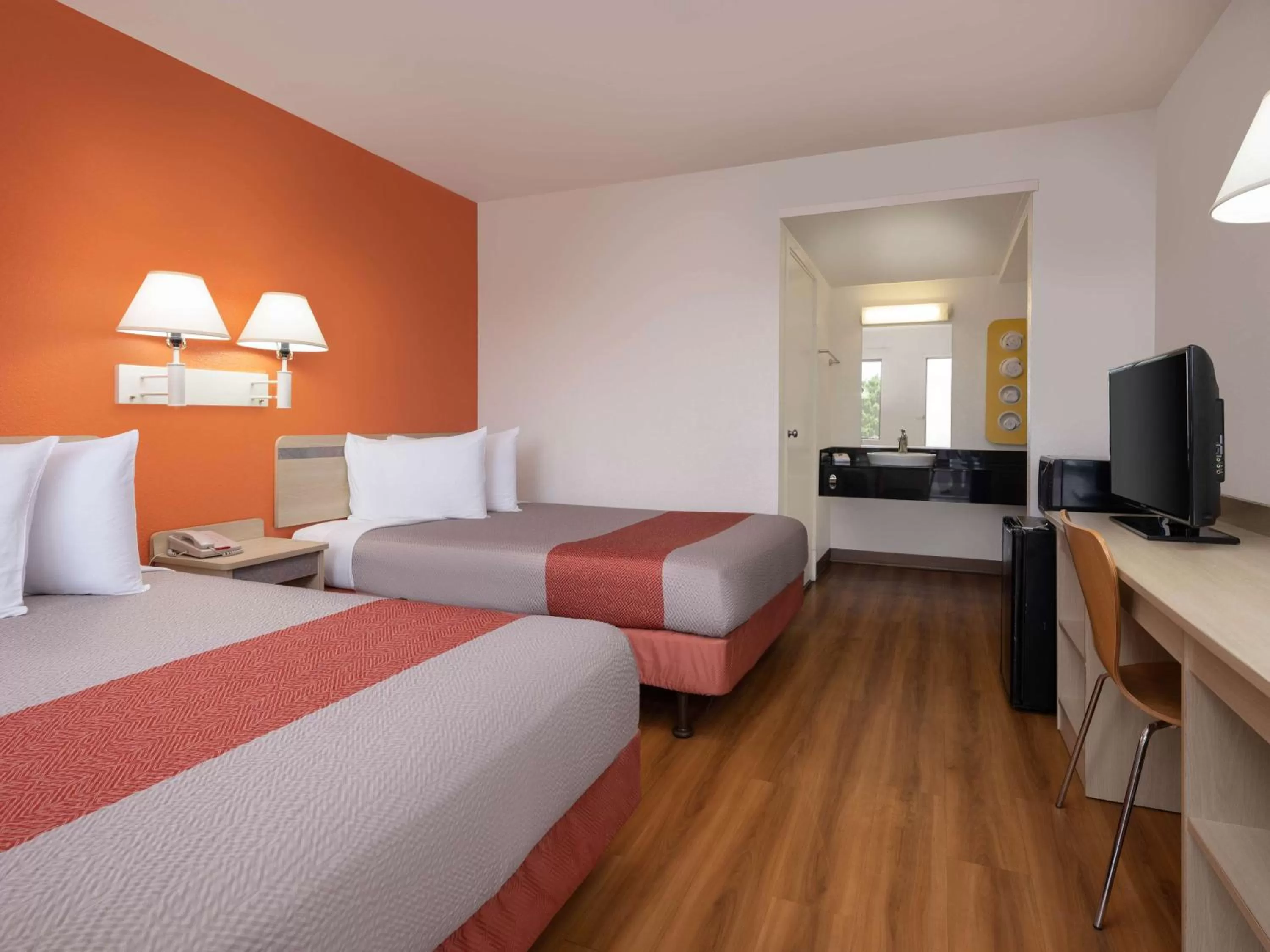 Quadruple Room in Motel 6-Santa Maria, CA - North