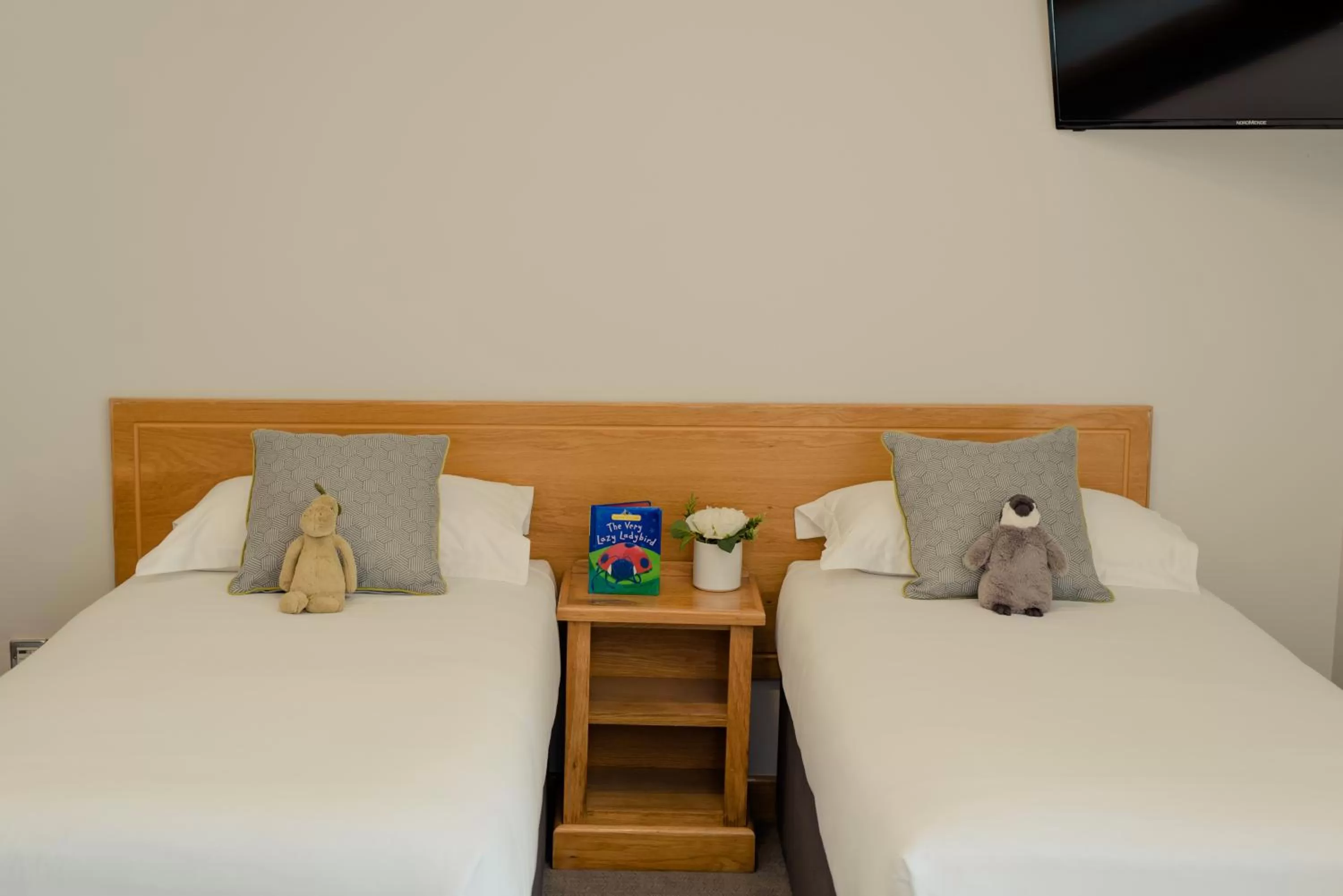 Twin Room in Waterford Viking Hotel