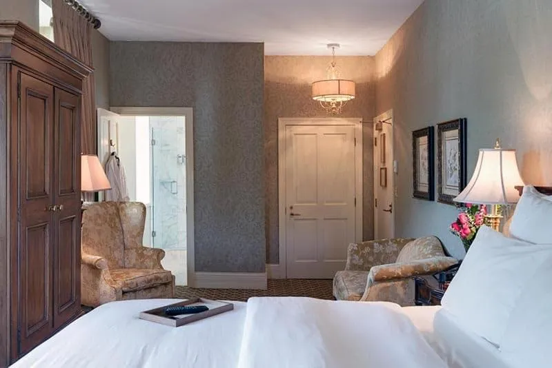 Deluxe King Room in Nicollet Island Inn