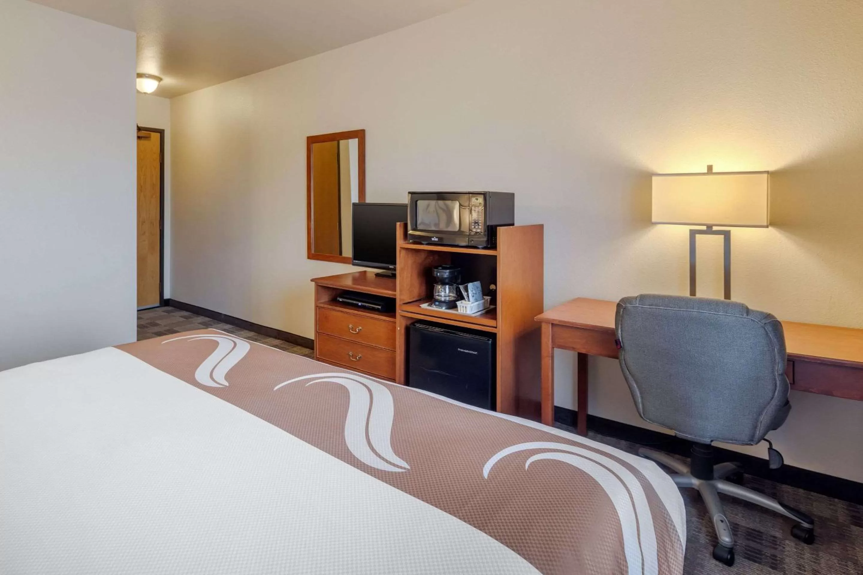 King Room - Accessible/Non-Smoking in Quality Inn Kenai