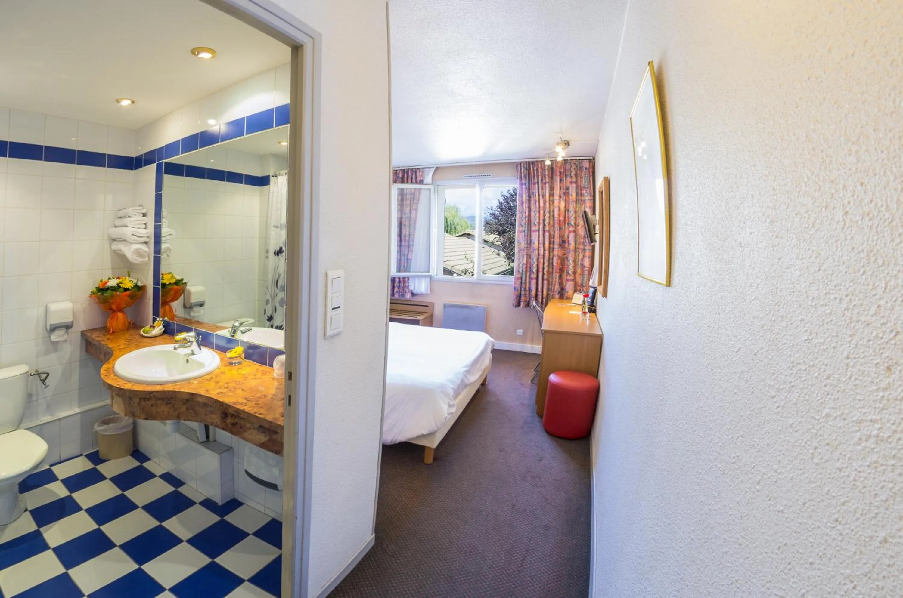 Comfort Double or Twin Room in Cit'Hotel Avantici Gap