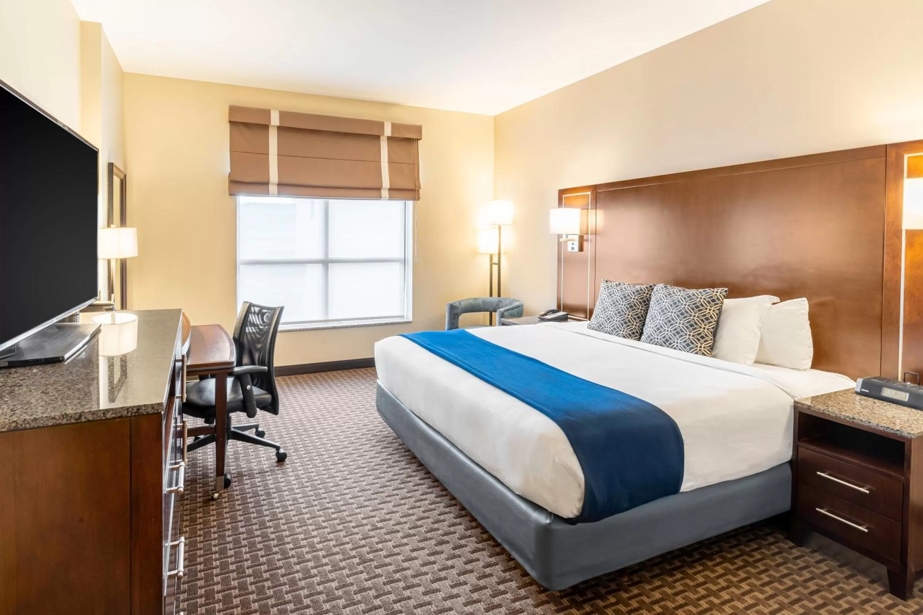 King Room - Disability Access in New Haven Hotel