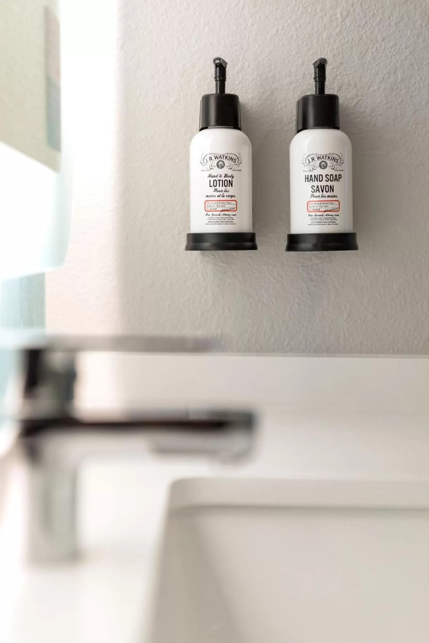 Queen Room with Two Queen Beds and Mobility Accessible Bathtub in avid hotel Fort Worth - Fossil Creek