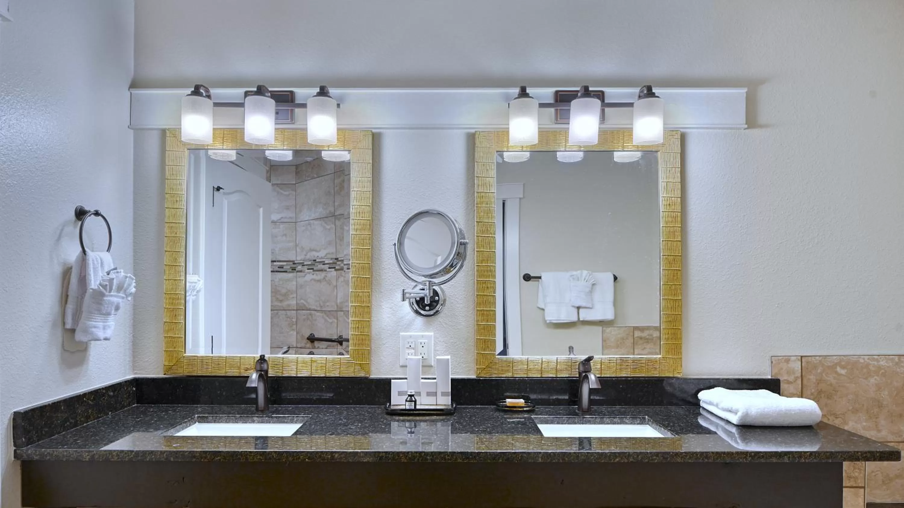 One-Bedroom Villa in Carter Creek Winery Resort & Spa