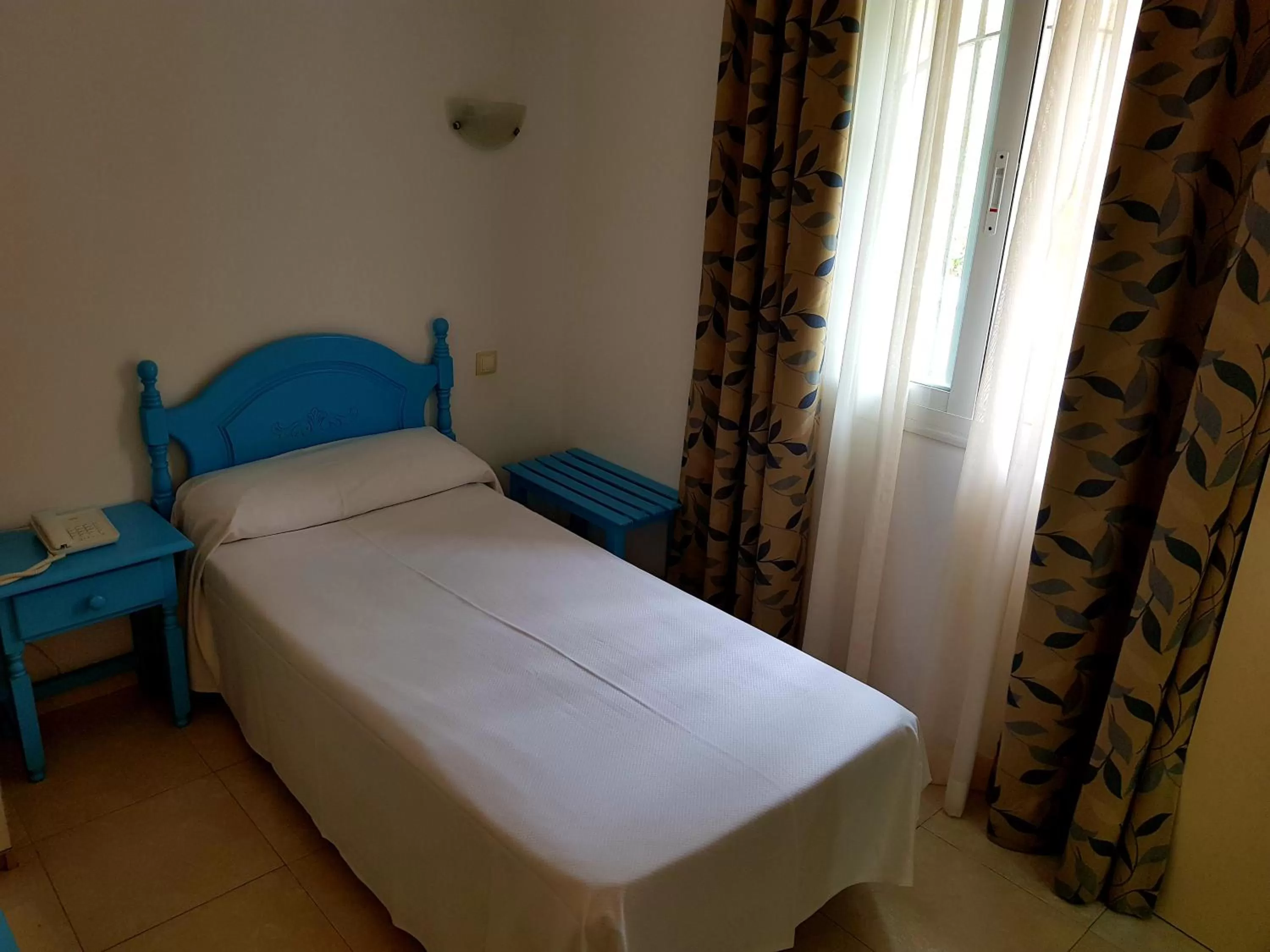 Single Room in Hotel Eliseos