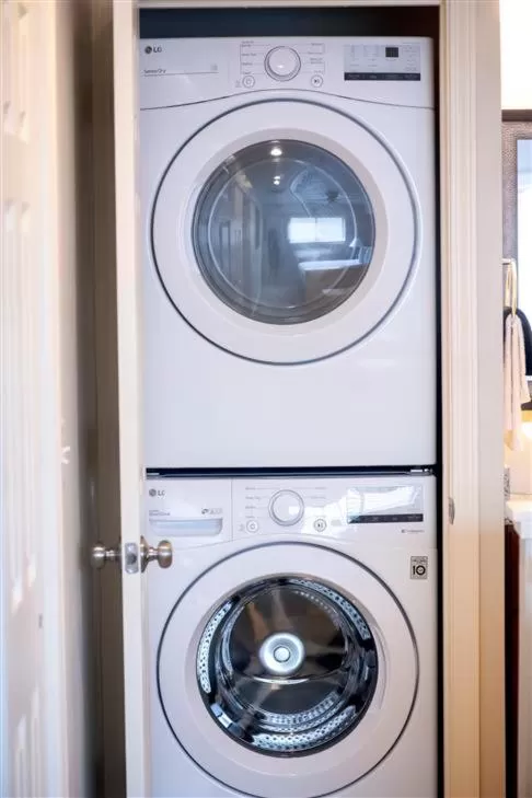 Deluxe Suite with Spa Bath in Annabell Gardens