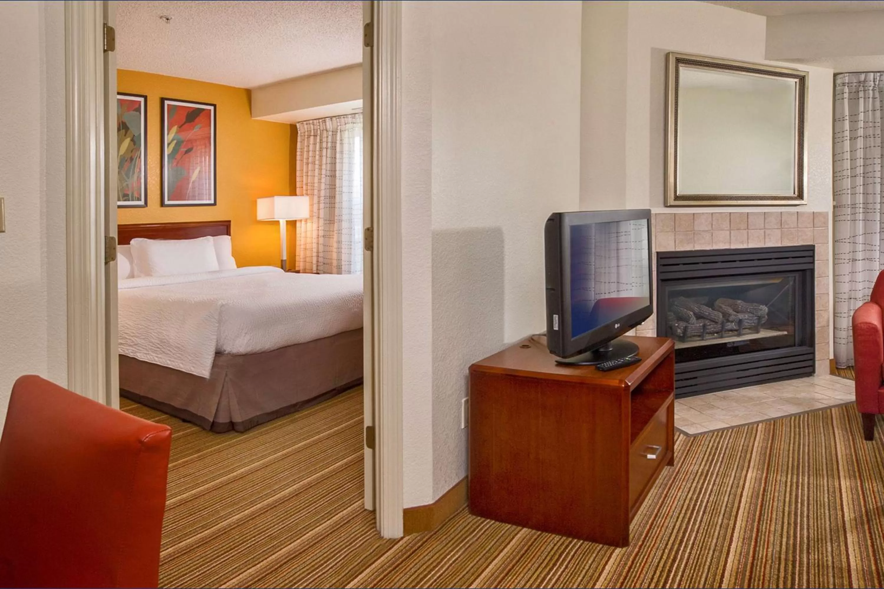 Two Bedroom Suite - Queen in Each - Hearing Accessible in Sonesta ES Suites Charlottesville University