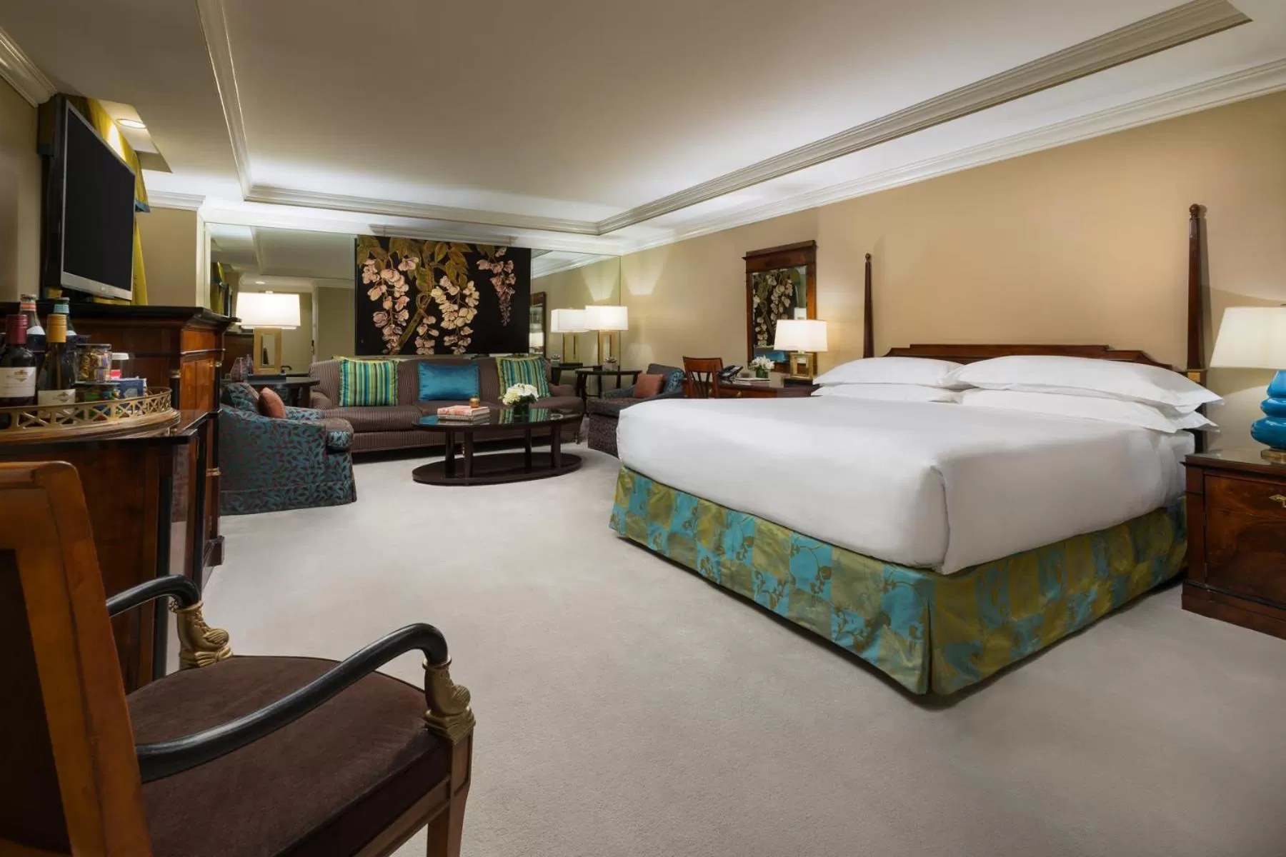 Junior King Suite in The Michelangelo Hotel