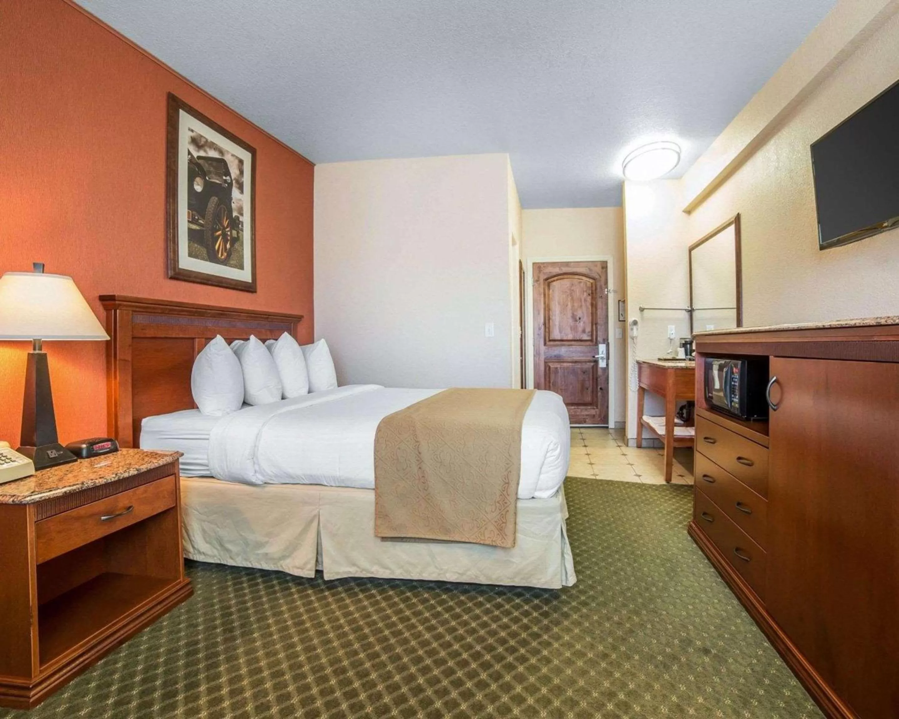 King Room - Accessible/Non-Smoking in Quality Inn Winnemucca - Model T Casino