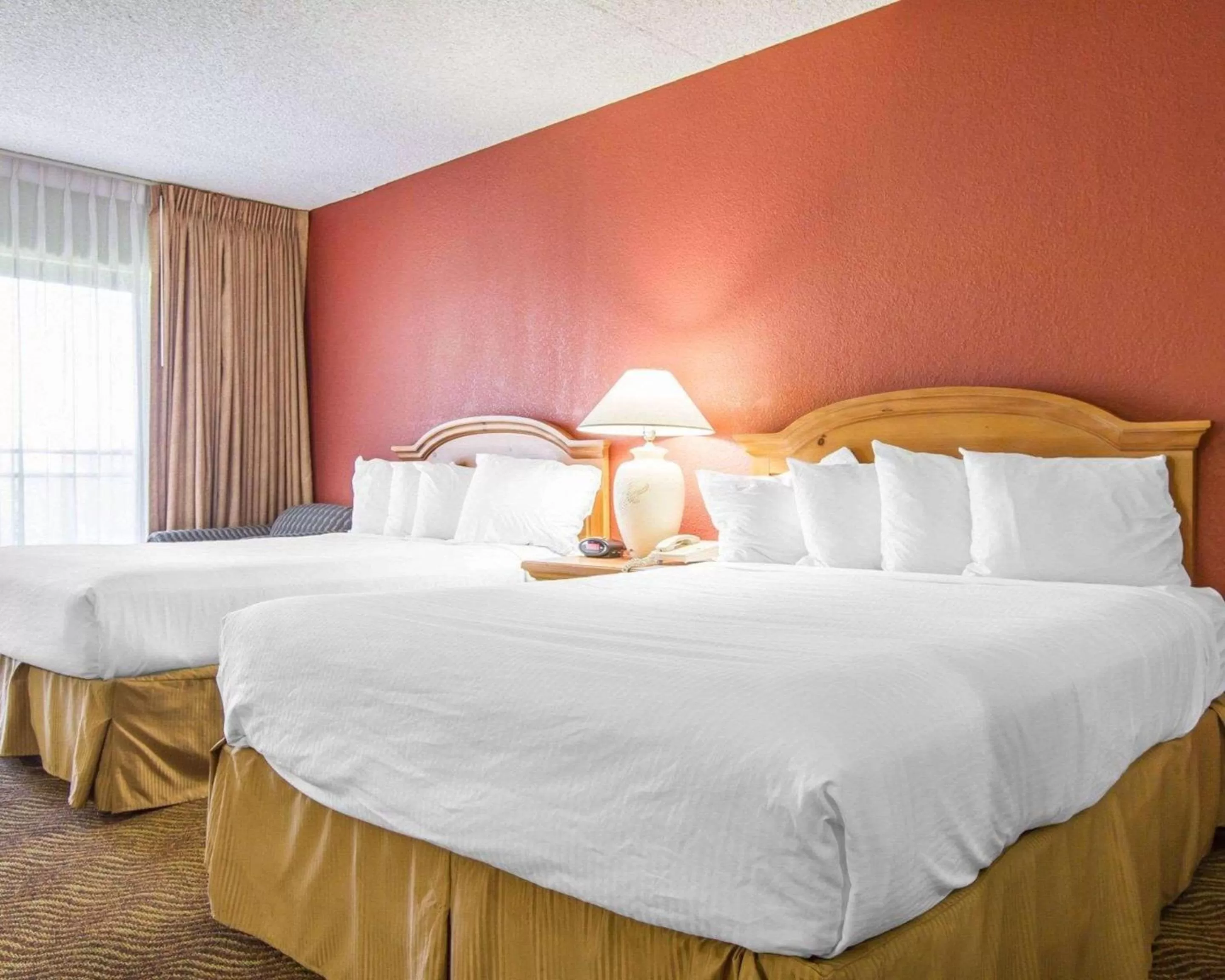 Standard Queen Room with Two Queen Beds and Patio - Non-Smoking in Quality Inn Payson
