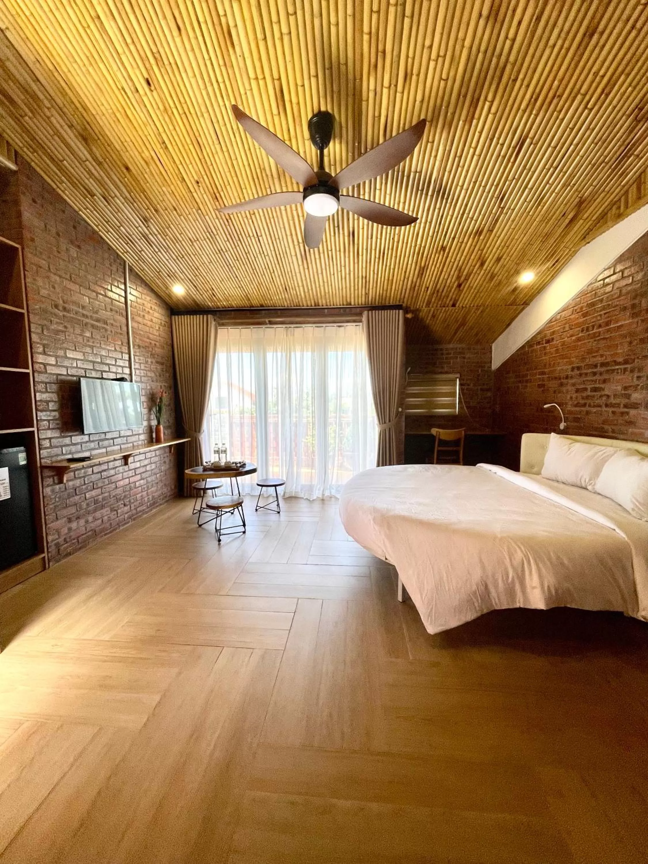 Deluxe Double Room with Side Sea View in Hoi An Golden Bamboo An Bang Beach Villa & Spa