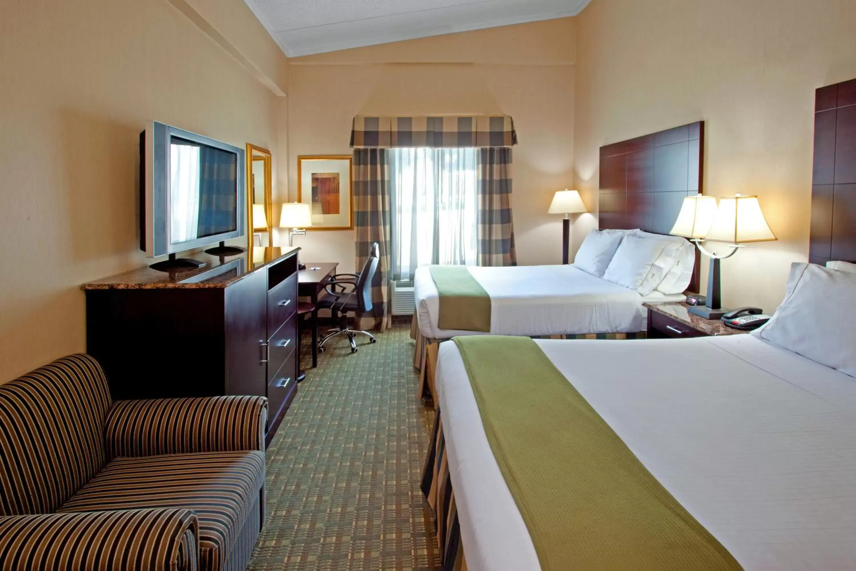 Days Hotel by Wyndham North Bergen Days Hotel by Wyndham North Bergen