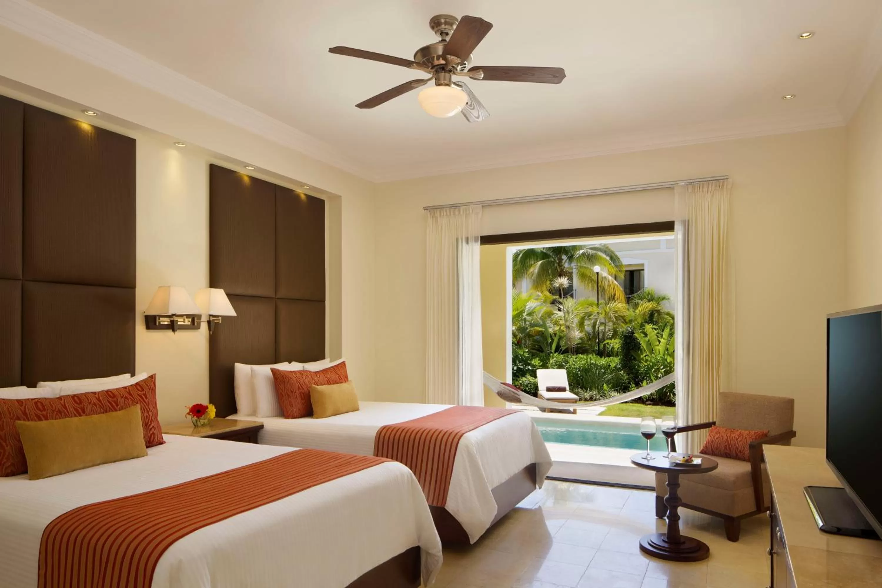 Preferred Club Deluxe Adult Swimout Garden Triple in Dreams Tulum Resort & Spa