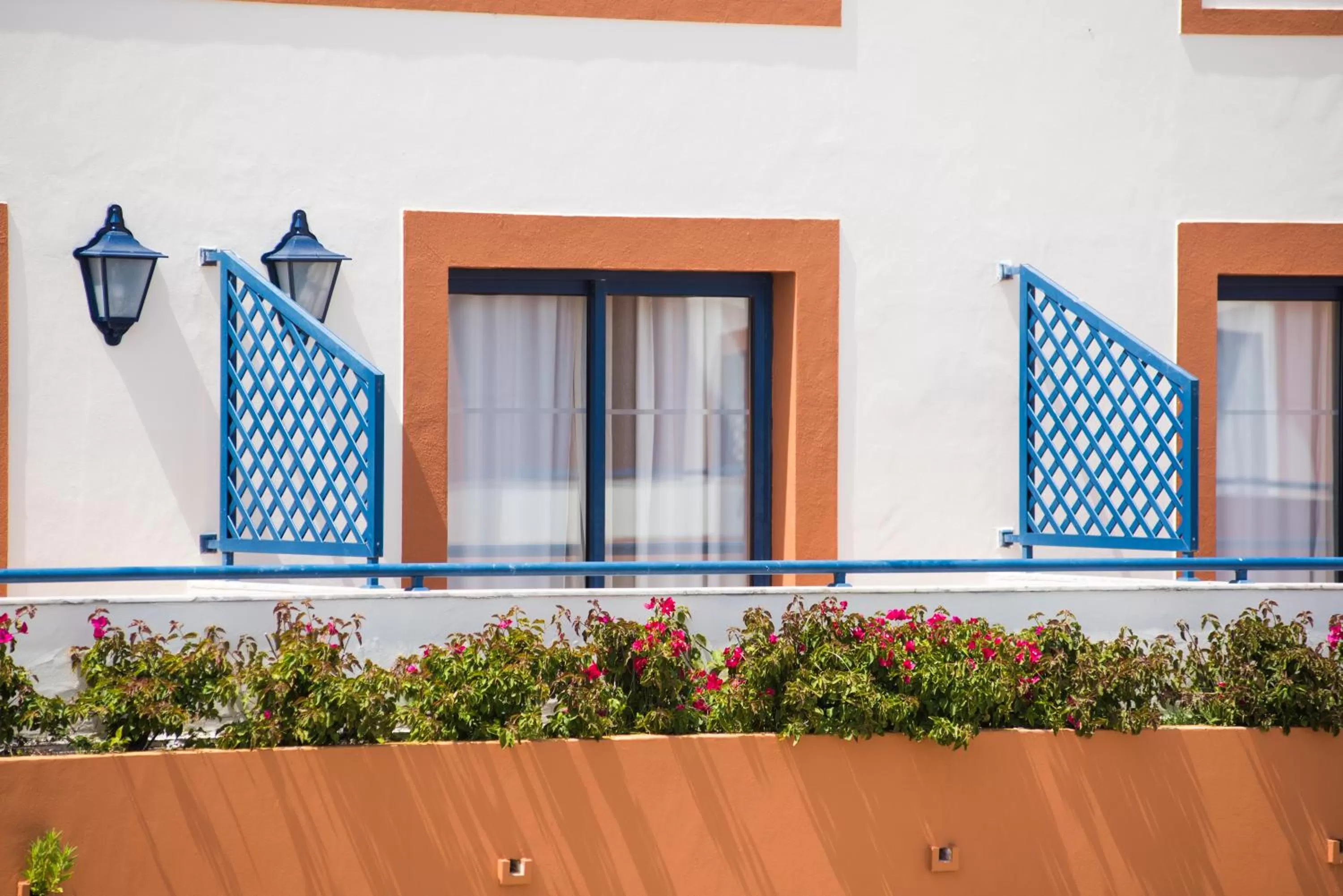 Twin Room with Pool View (2 Adults + 1 Child) in Vila Gale Tavira