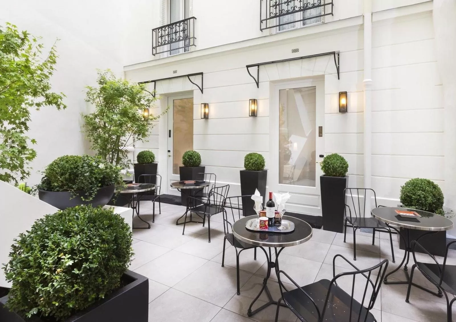 Standard Double Room in Balmoral Champs Elysées